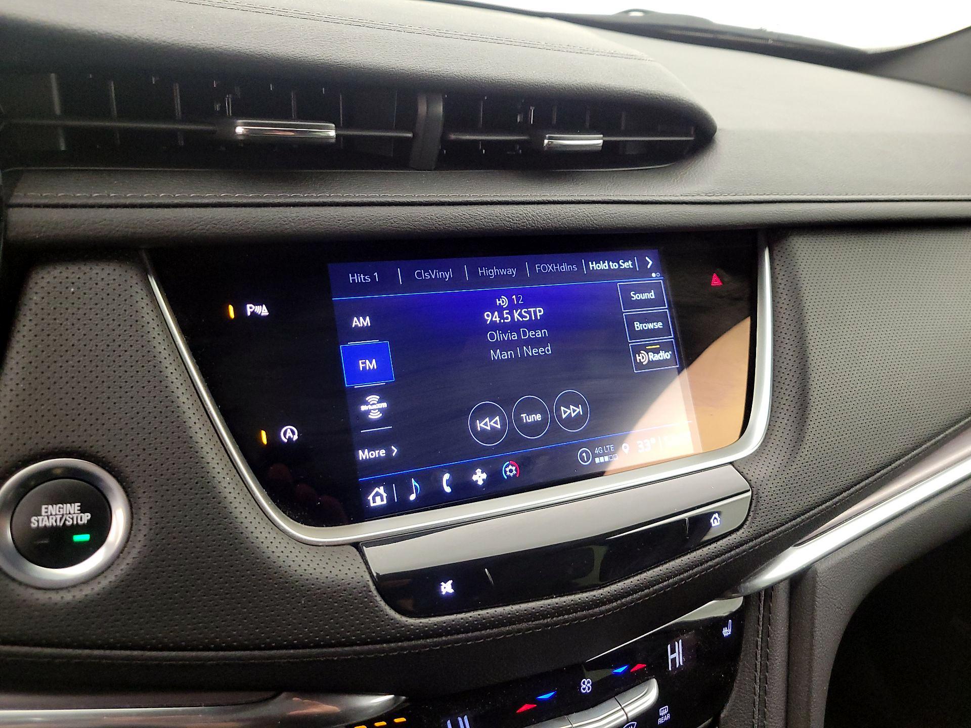 Thumbnail: 2023 Cadillac XT5 - 16