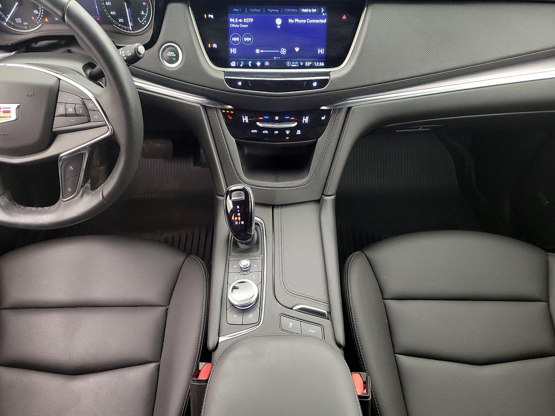 Thumbnail: 2023 Cadillac XT5 - 18