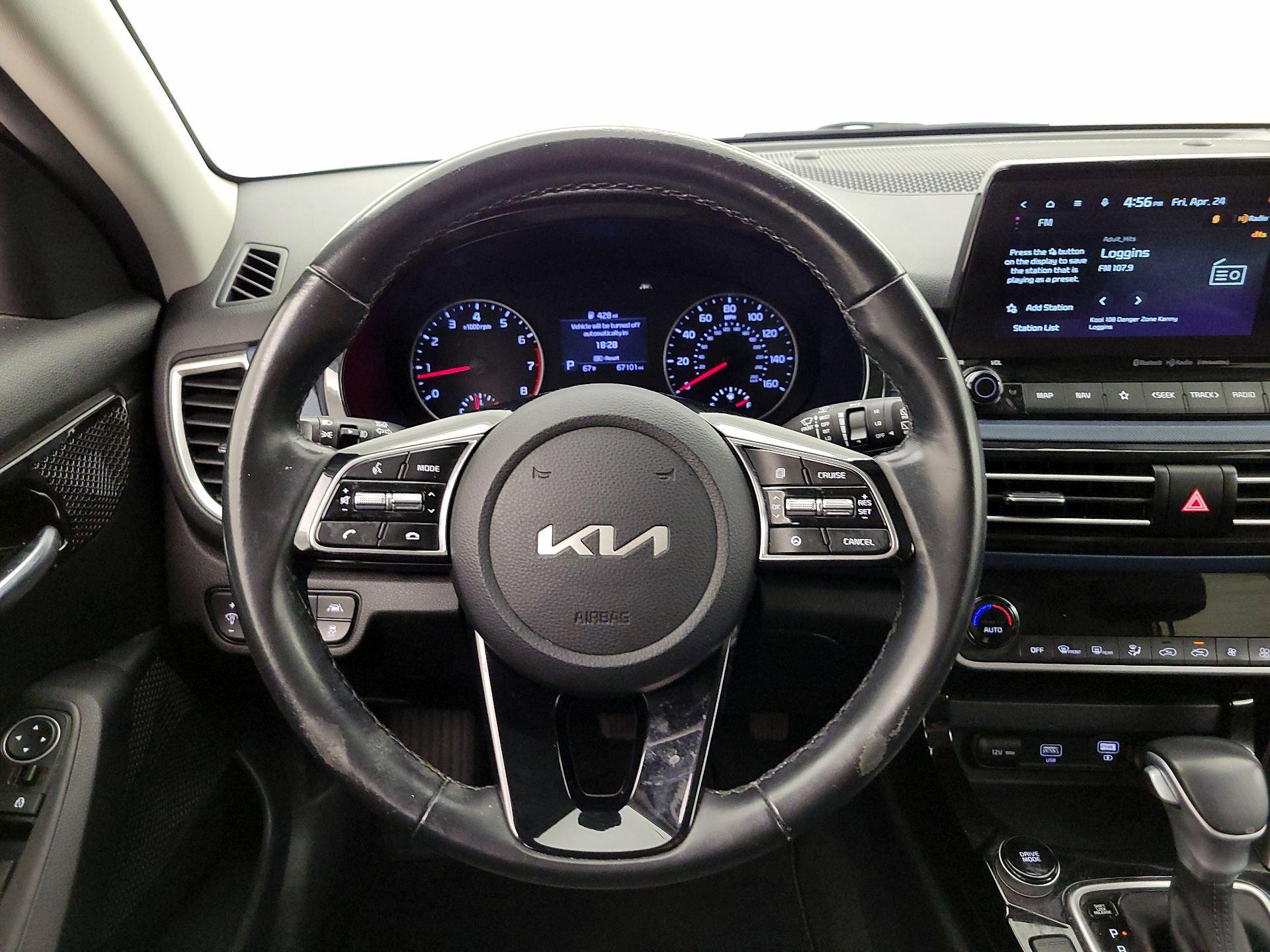 Thumbnail: 2023 Kia Seltos - 10