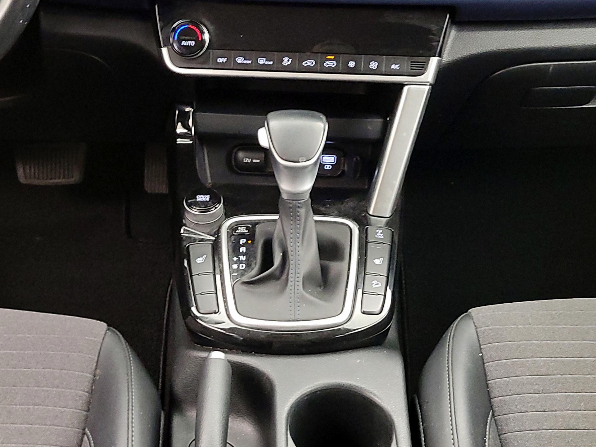 Thumbnail: 2023 Kia Seltos - 18