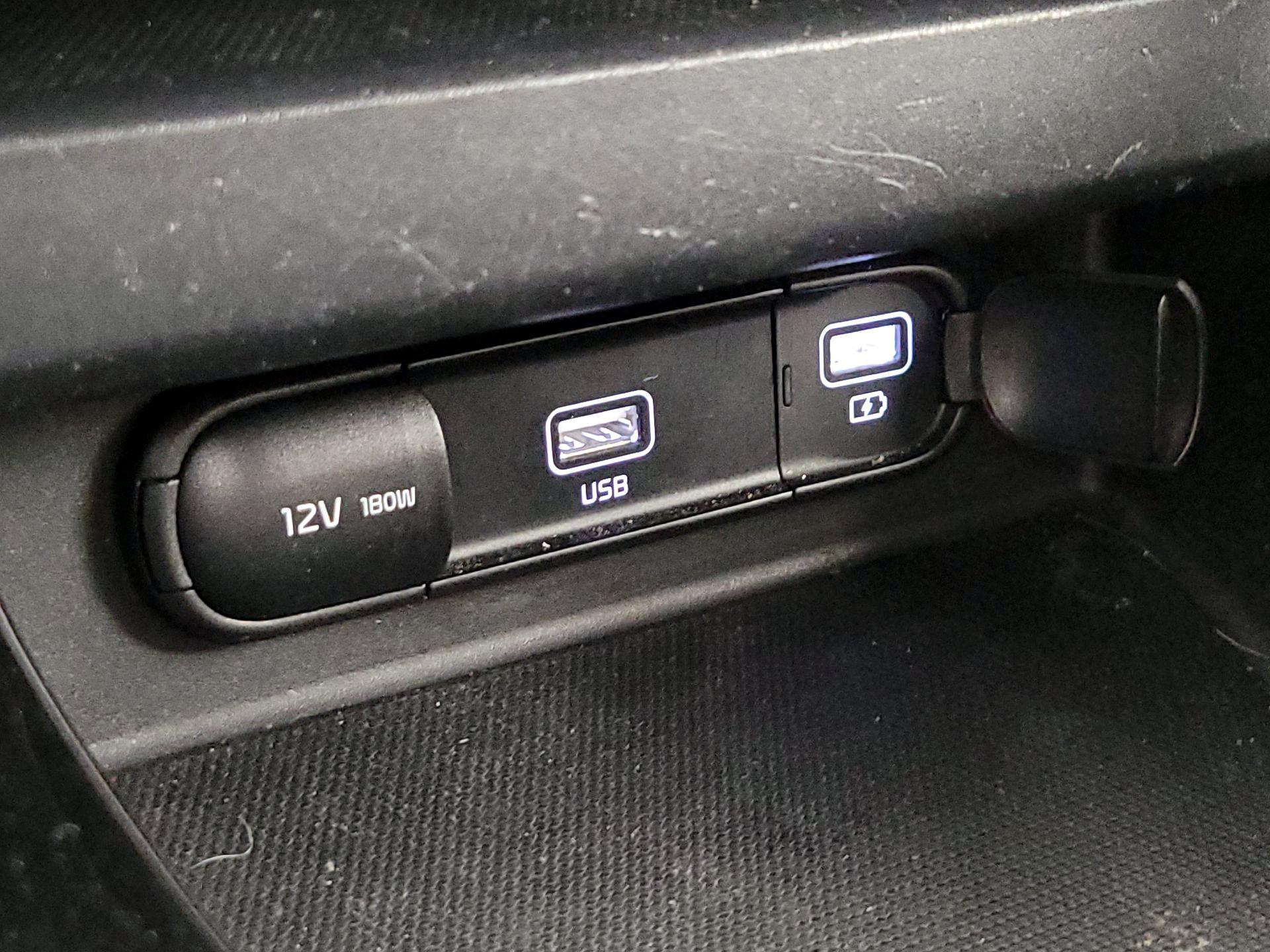 Thumbnail: 2023 Kia Seltos - 19