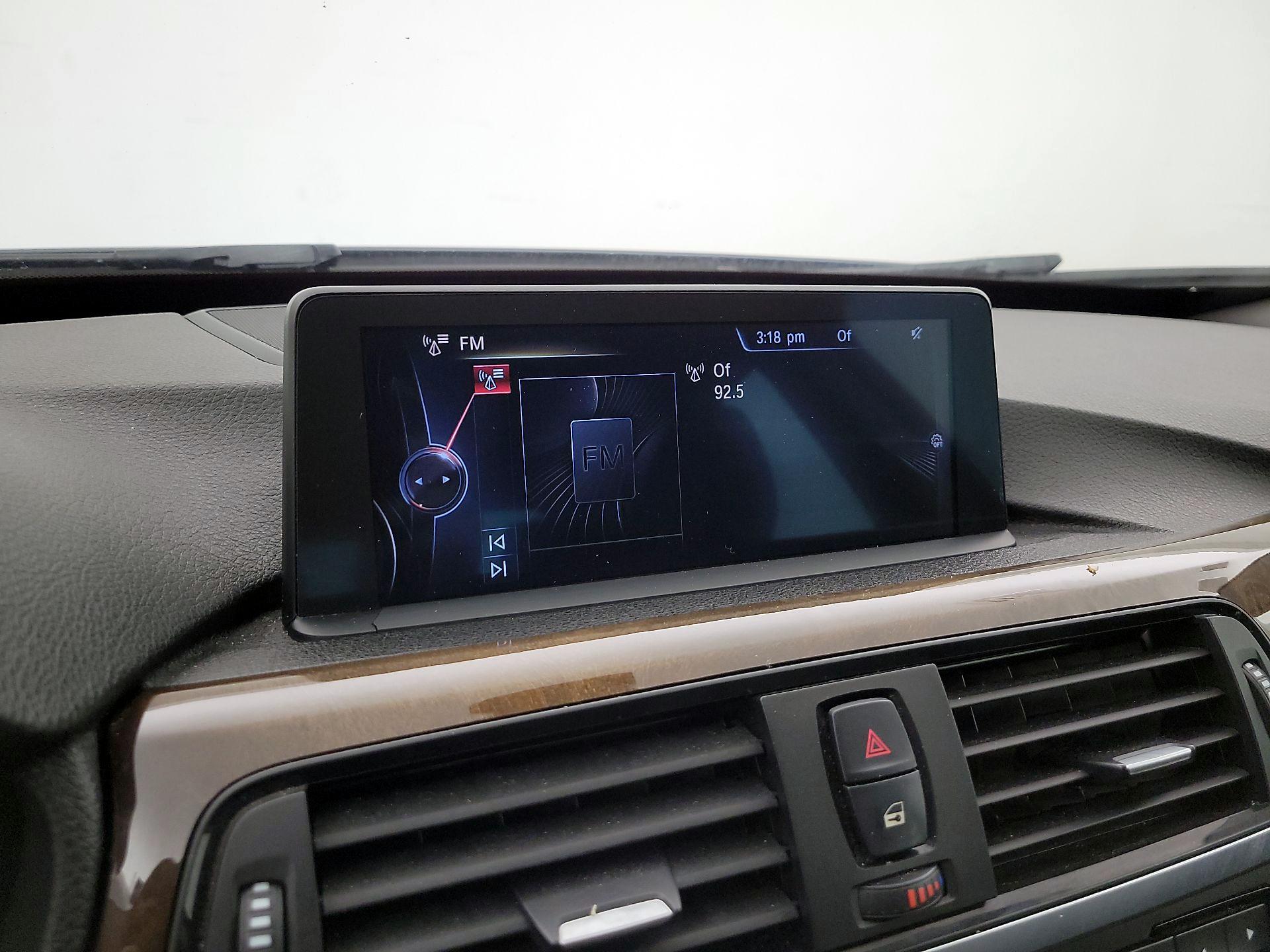 Thumbnail: 2015 BMW 3 Series - 16
