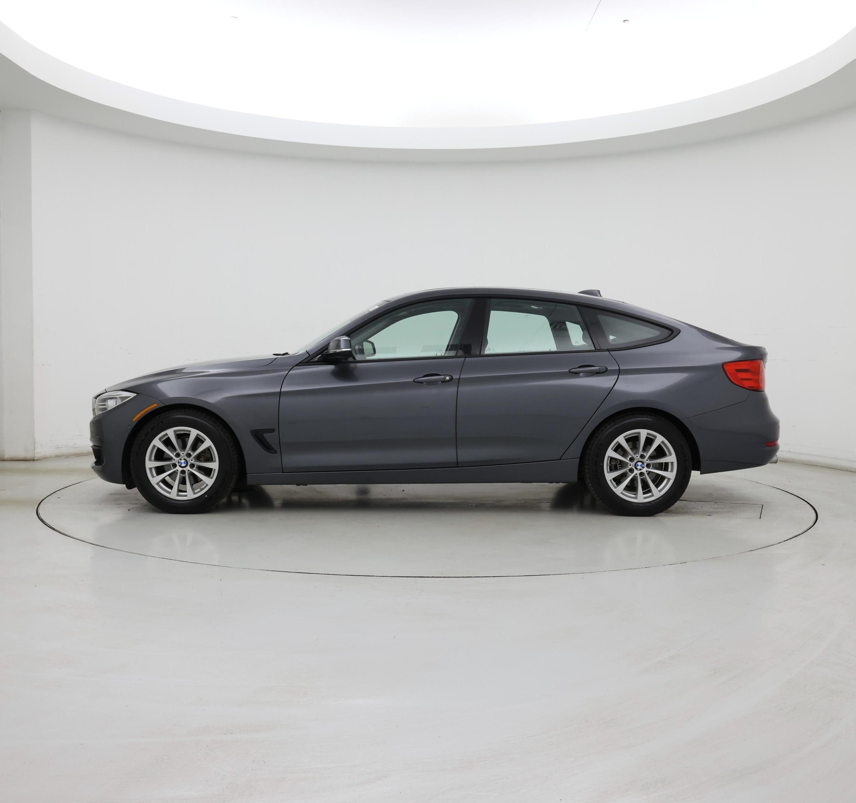 Thumbnail: 2015 BMW 3 Series - 3