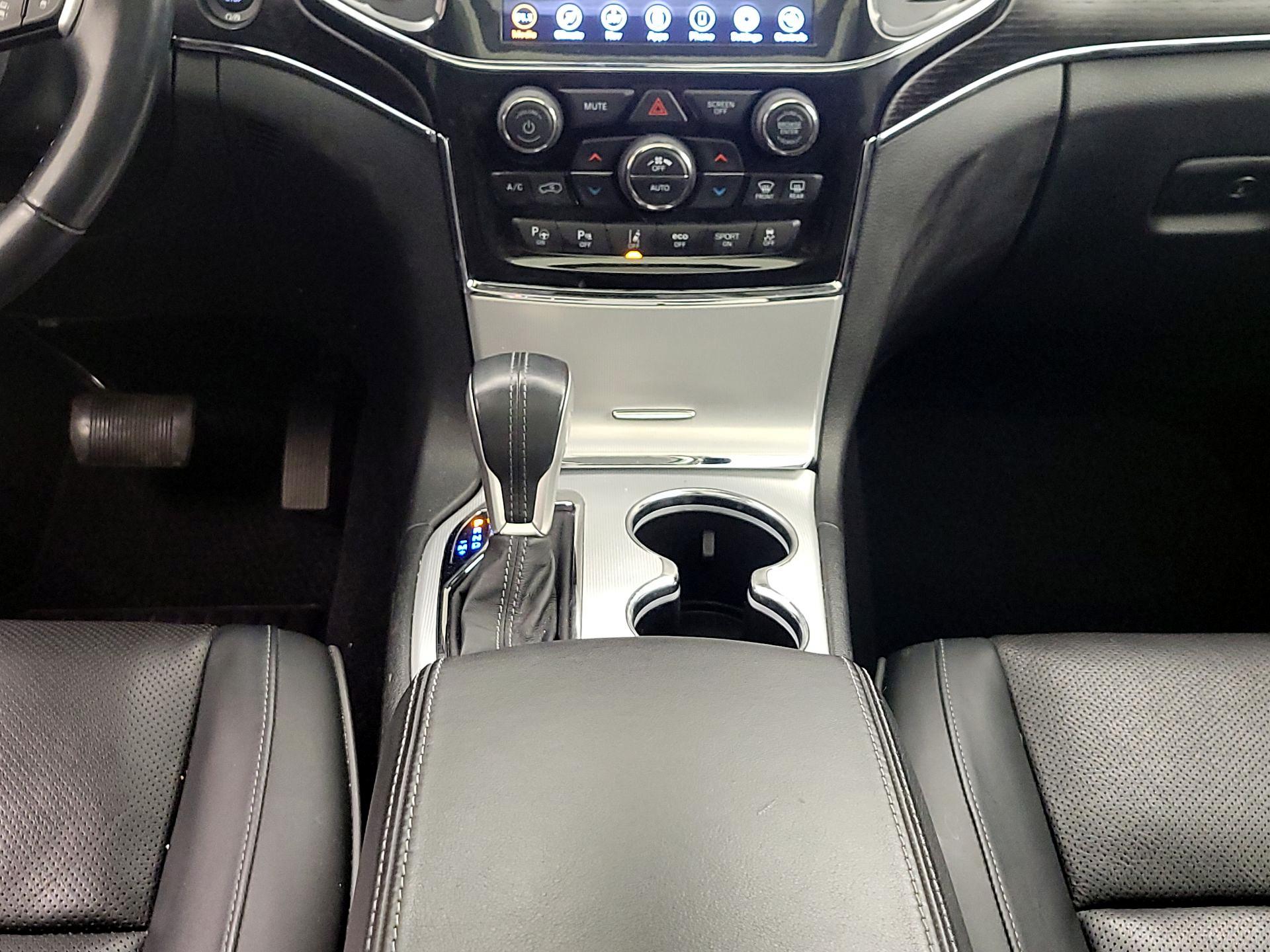 Thumbnail: 2021 Jeep Grand Cherokee - 18