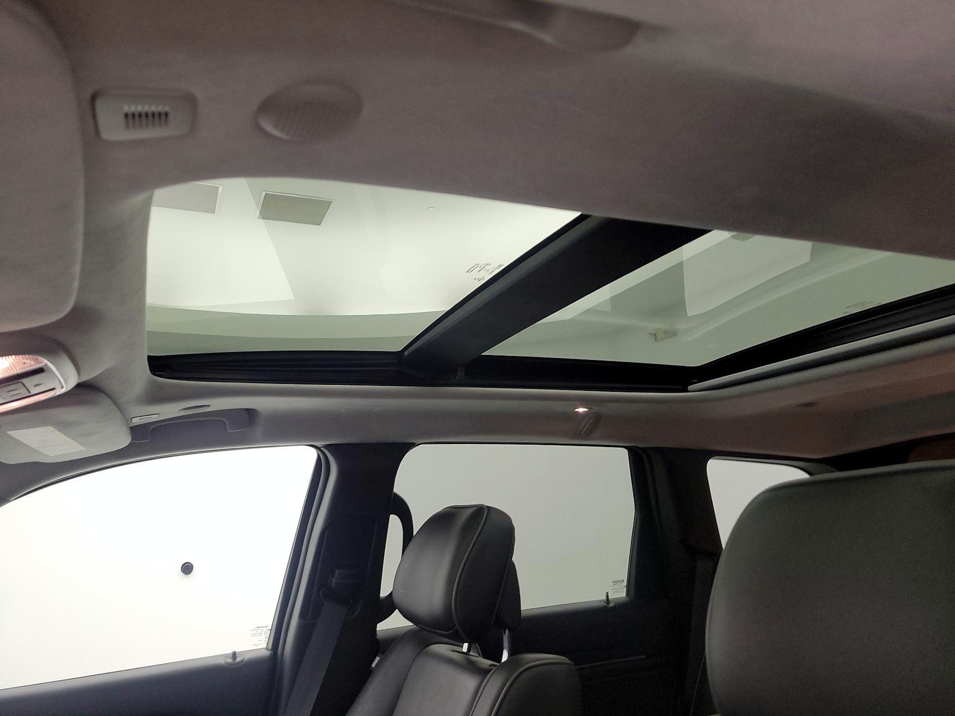 Thumbnail: 2021 Jeep Grand Cherokee - 20