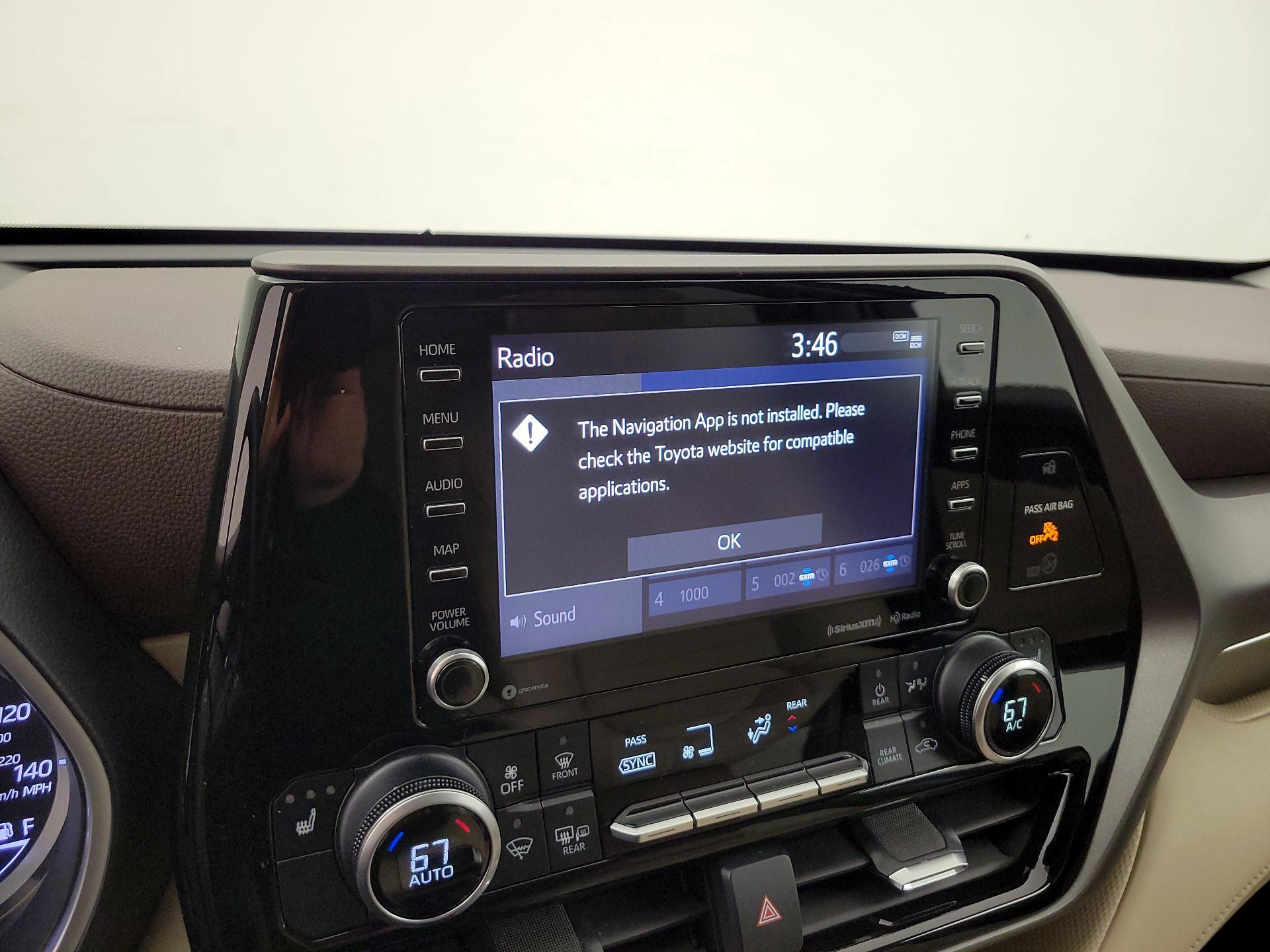 Thumbnail: 2021 Toyota Highlander - 14