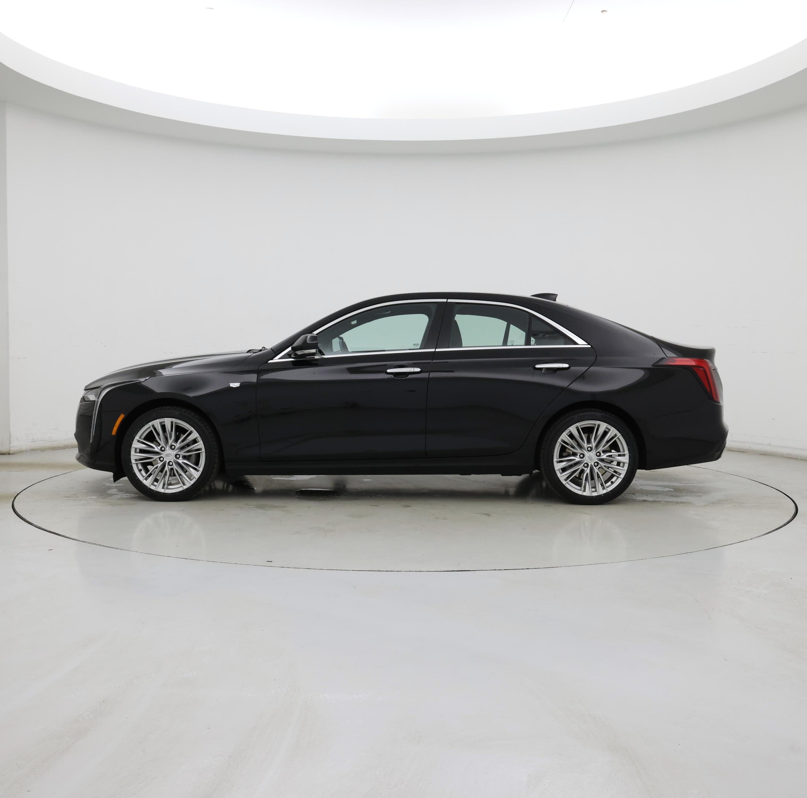 Thumbnail: 2020 Cadillac CT4 - 3