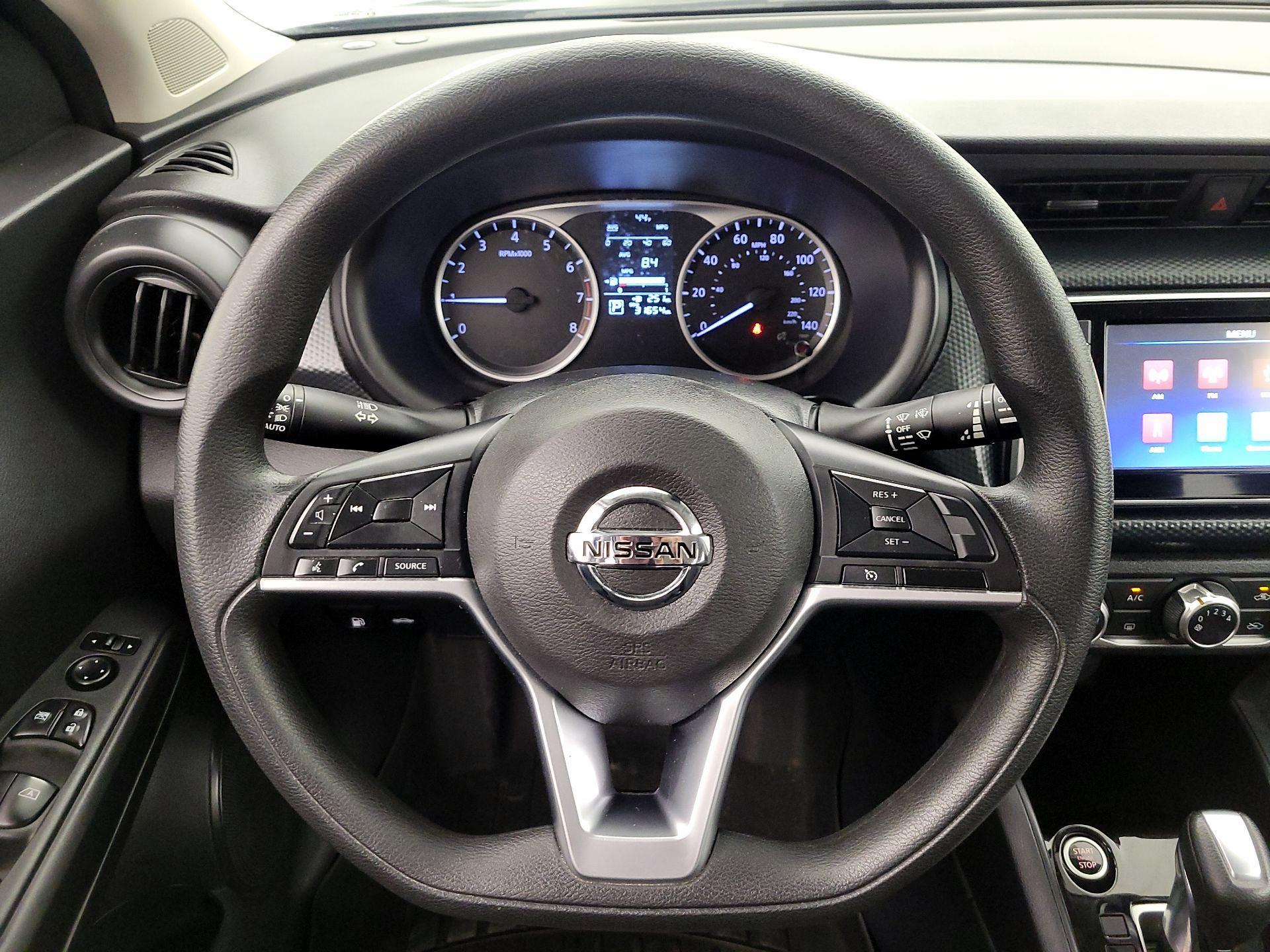 Thumbnail: 2021 Nissan Kicks - 10