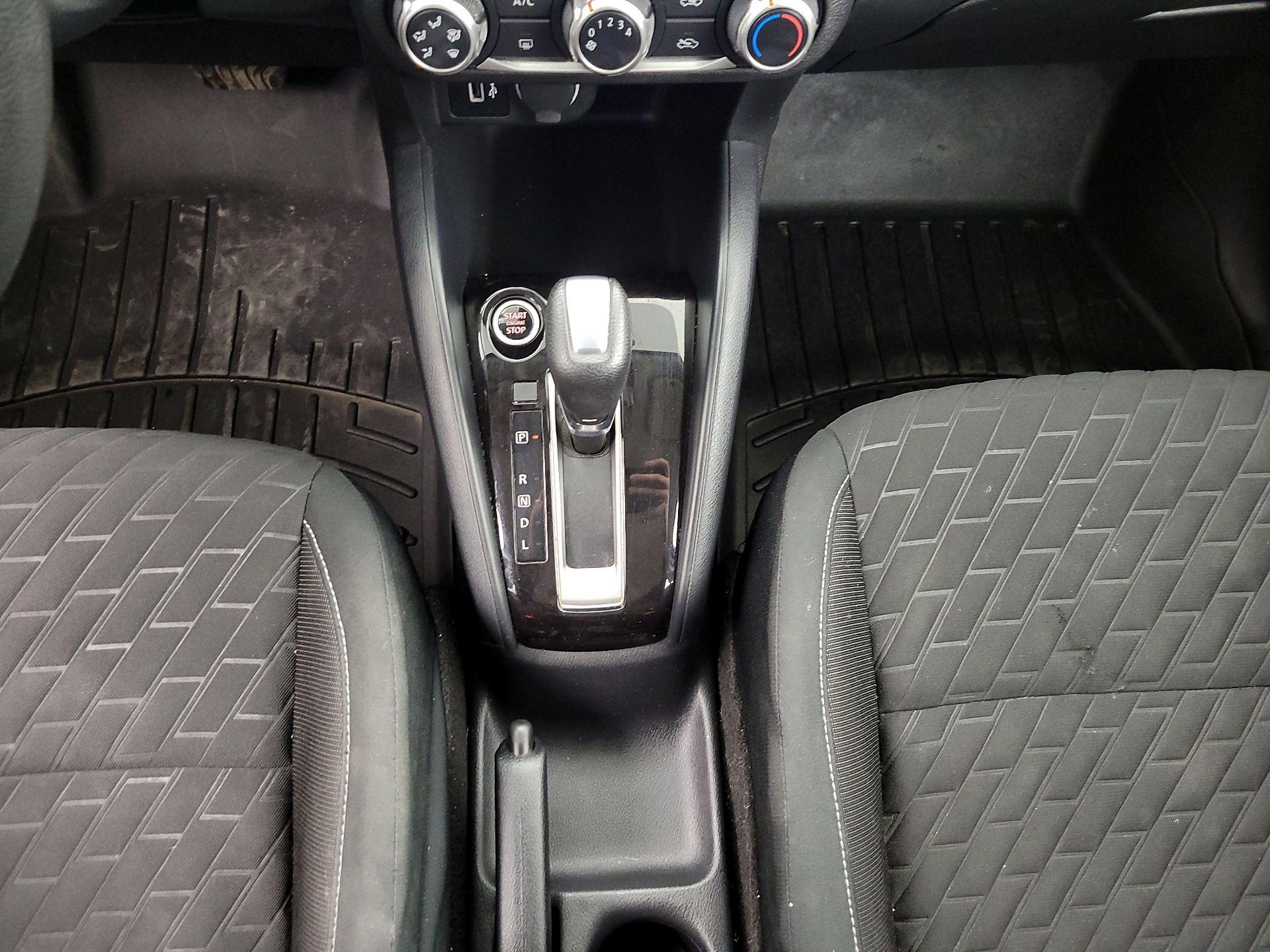 Thumbnail: 2021 Nissan Kicks - 17