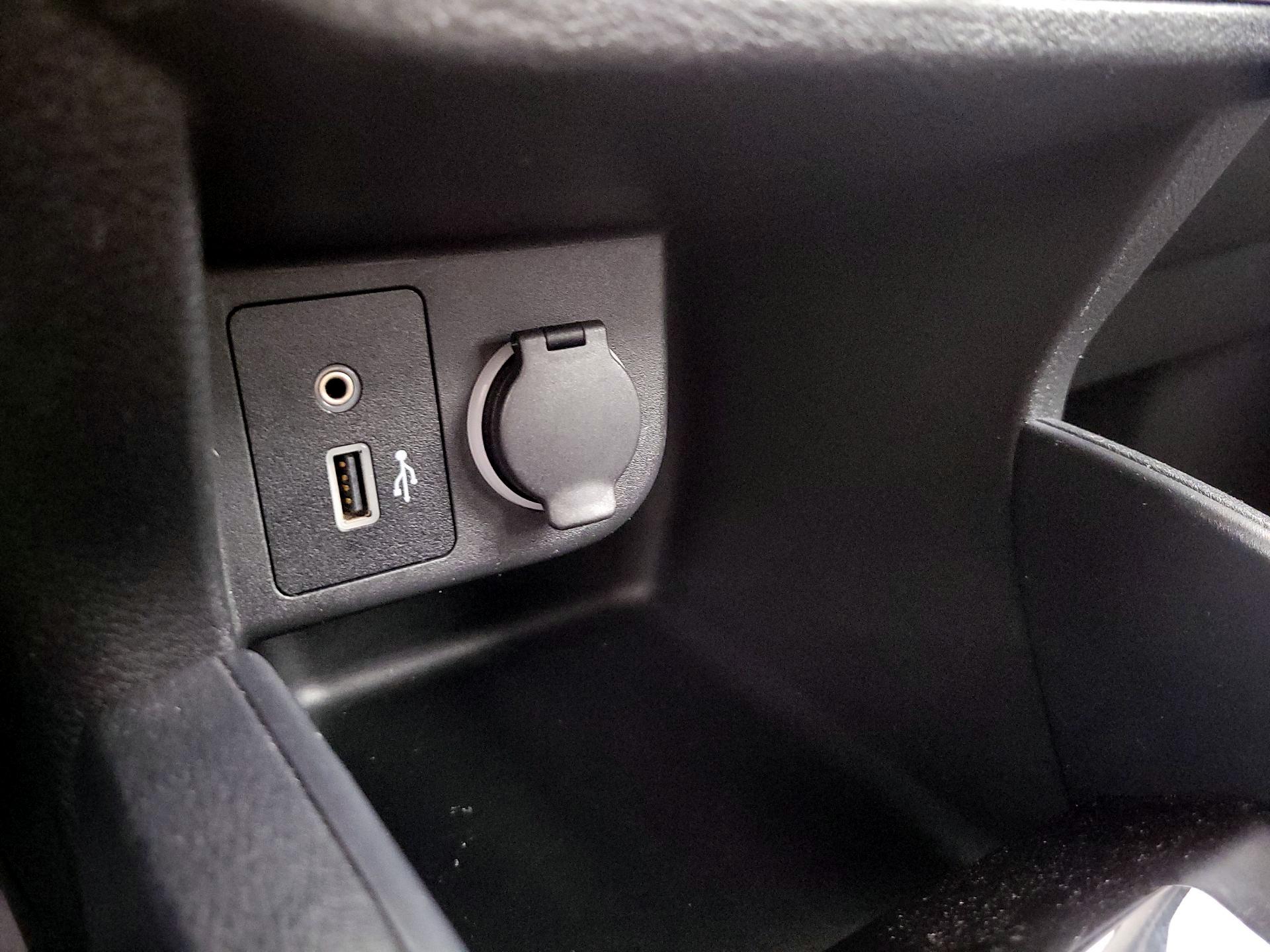 Thumbnail: 2021 Nissan Kicks - 18