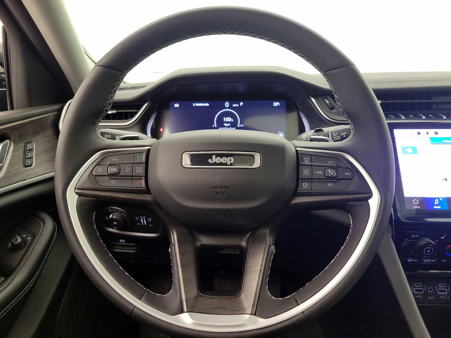 Thumbnail: 2024 Jeep Grand Cherokee - 10