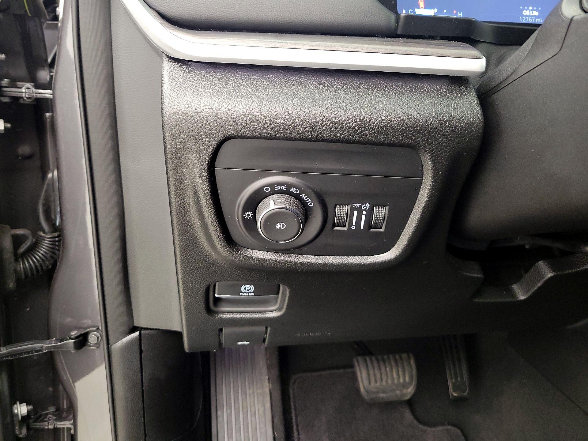 Thumbnail: 2024 Jeep Grand Cherokee - 13