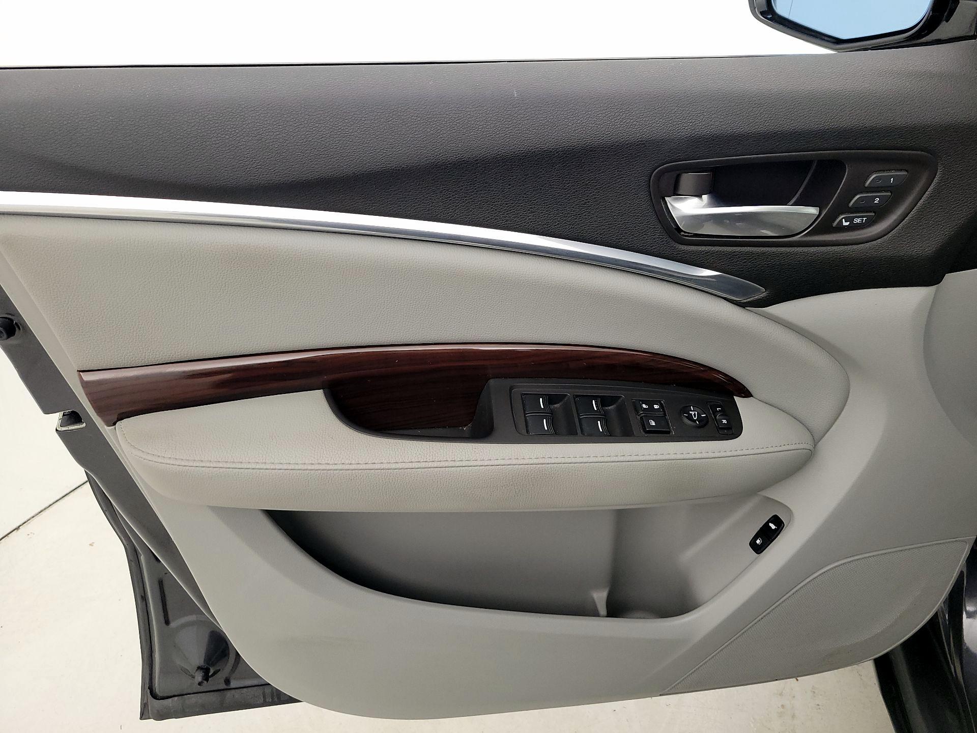 Thumbnail: 2015 Acura MDX - 12