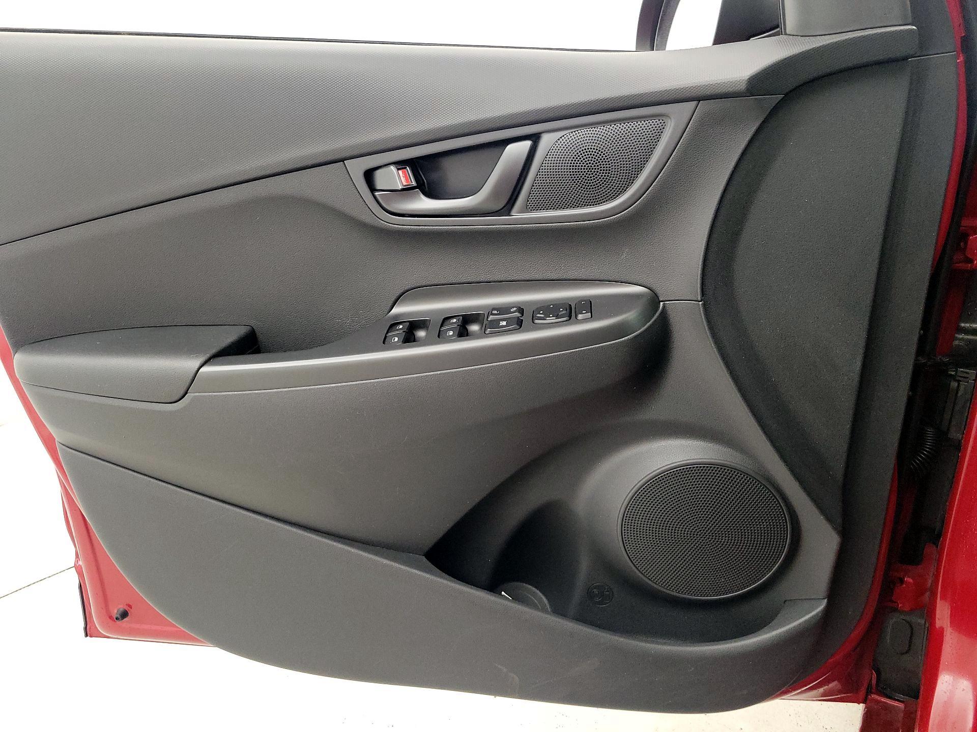 Thumbnail: 2022 Hyundai Kona - 12