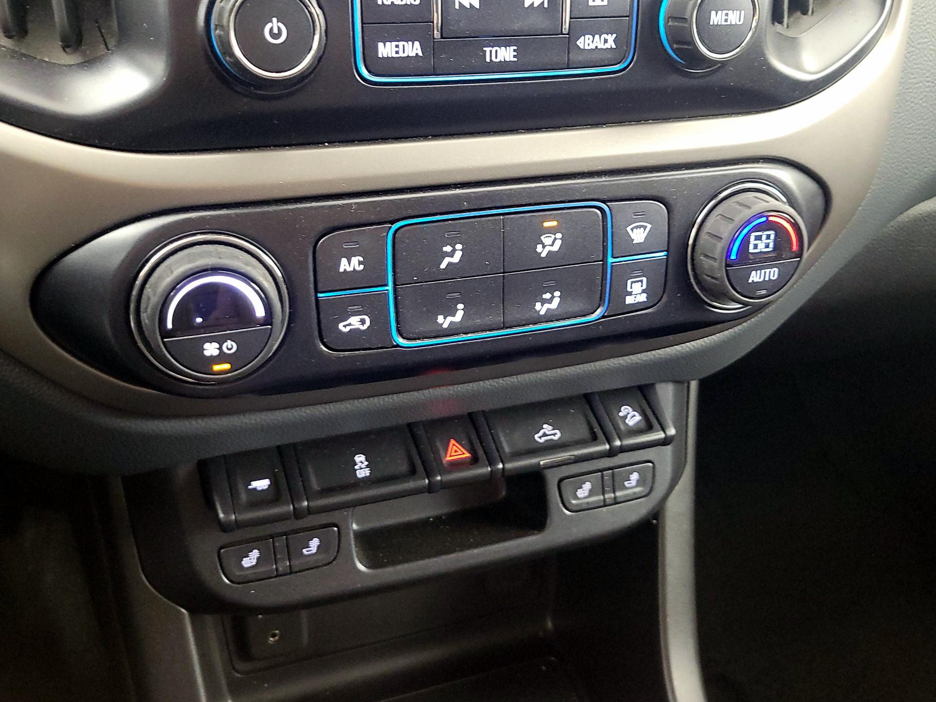 Thumbnail: 2016 Chevrolet Colorado - 16