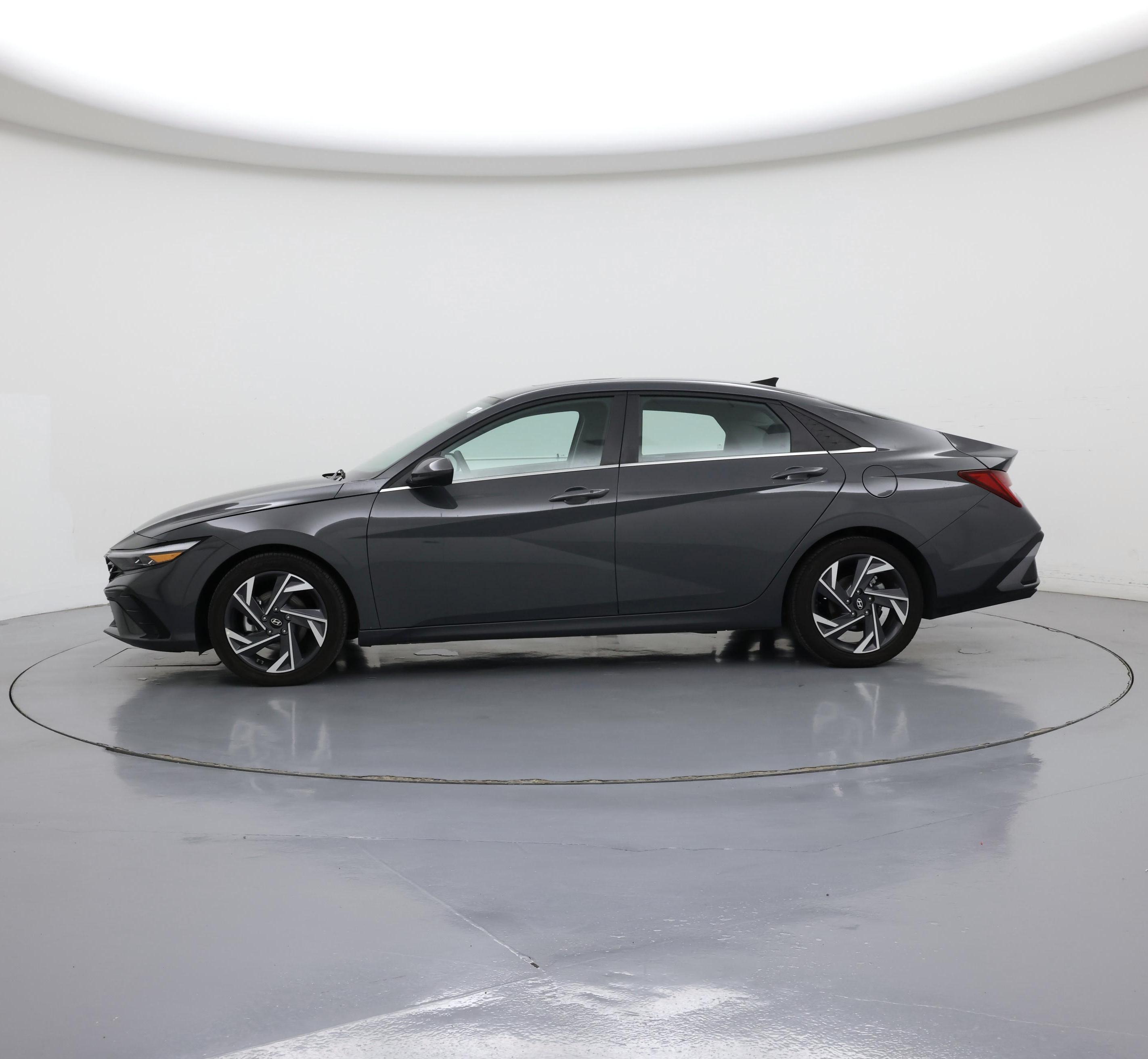 Thumbnail: 2024 Hyundai Elantra - 3