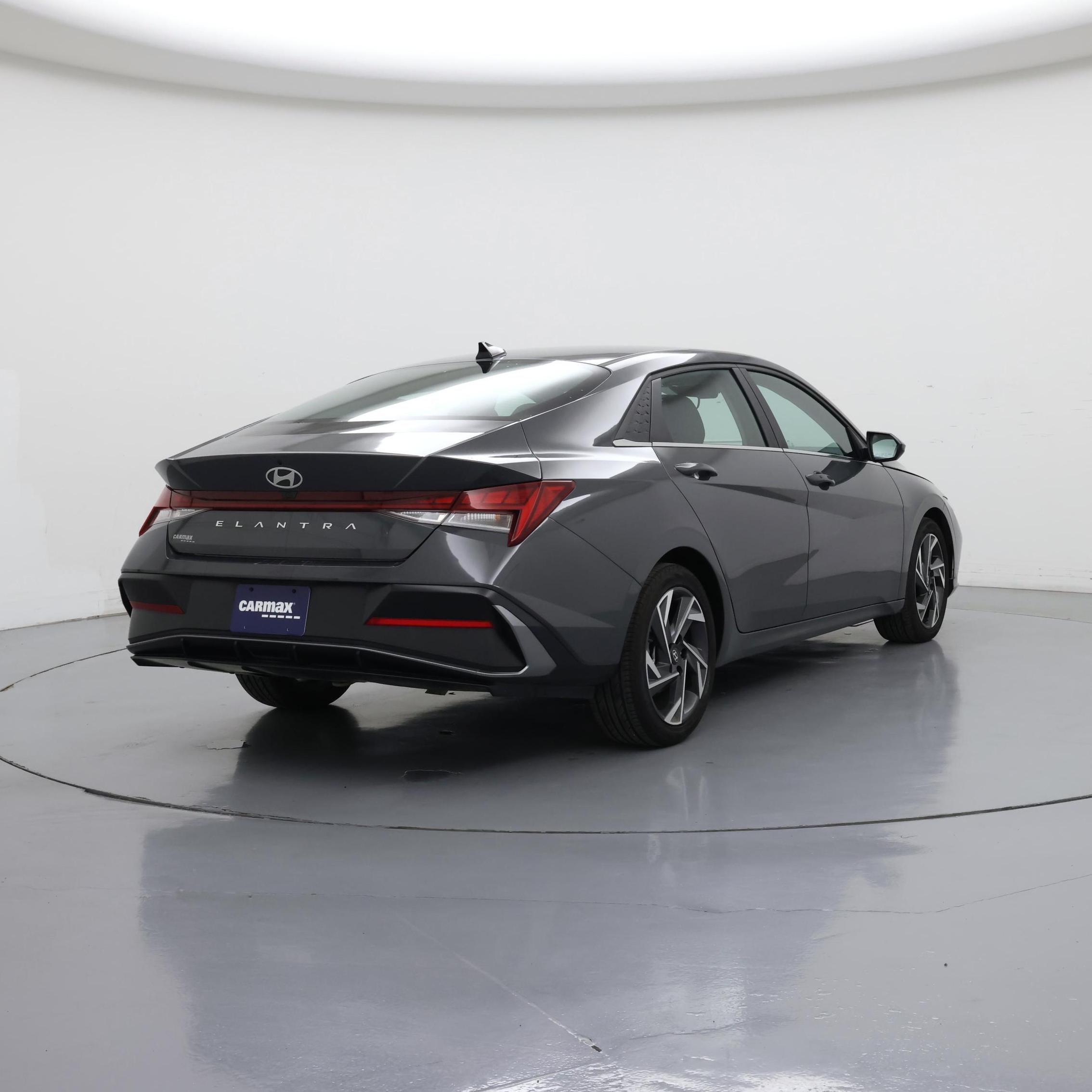 Thumbnail: 2024 Hyundai Elantra - 8