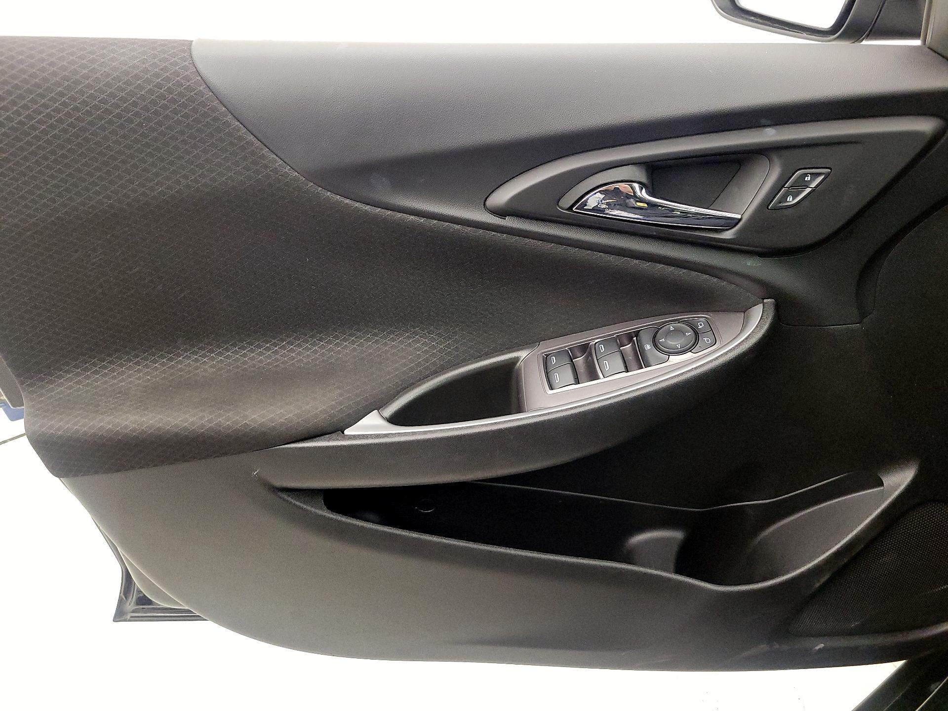 Thumbnail: 2023 Chevrolet Malibu - 12