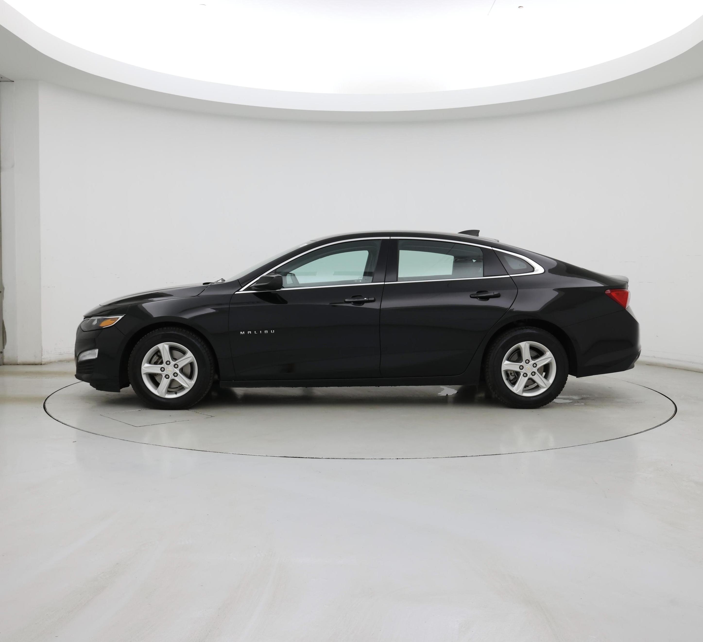 Thumbnail: 2023 Chevrolet Malibu - 3