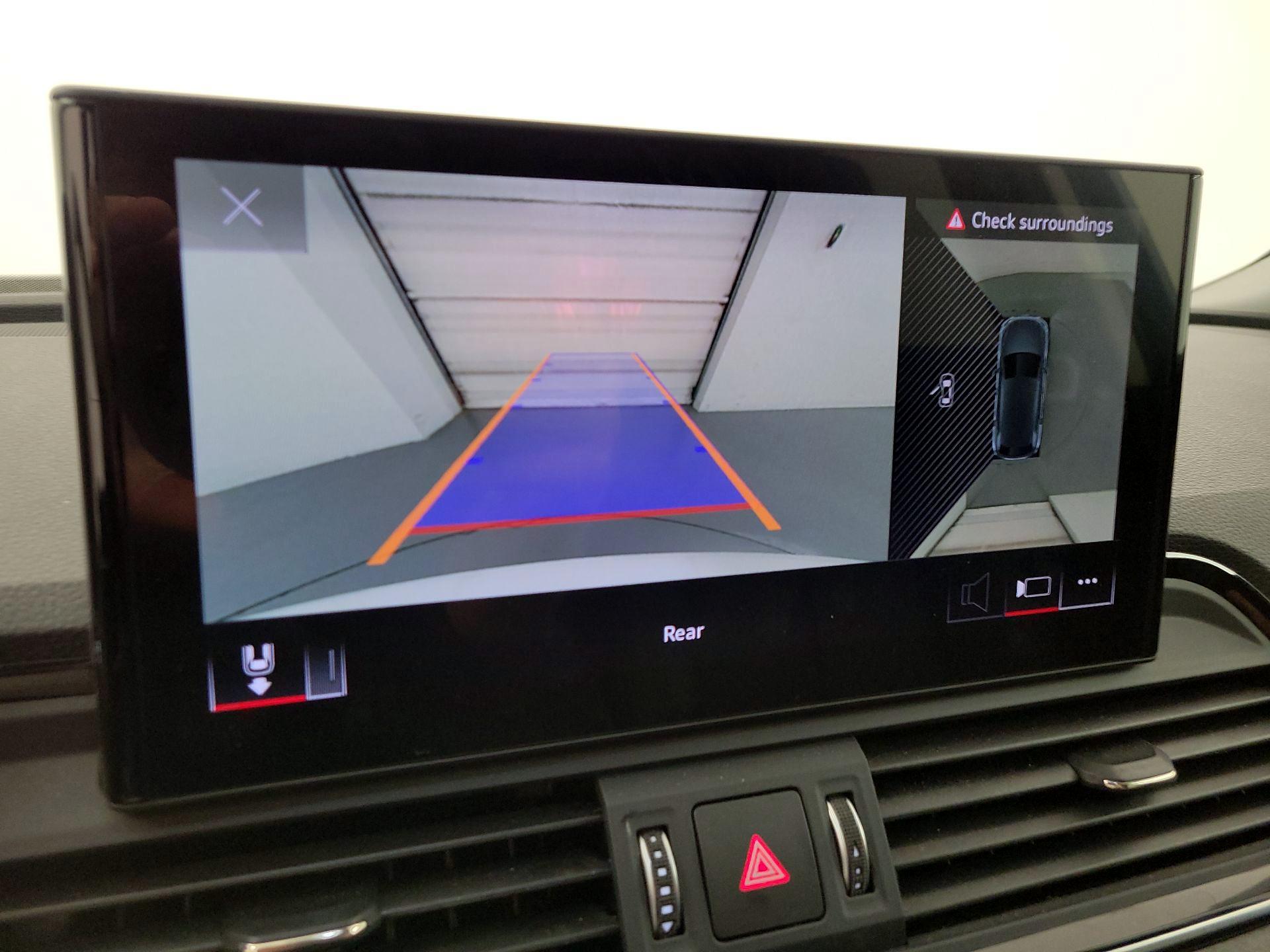 Thumbnail: 2022 Audi Q5 - 14