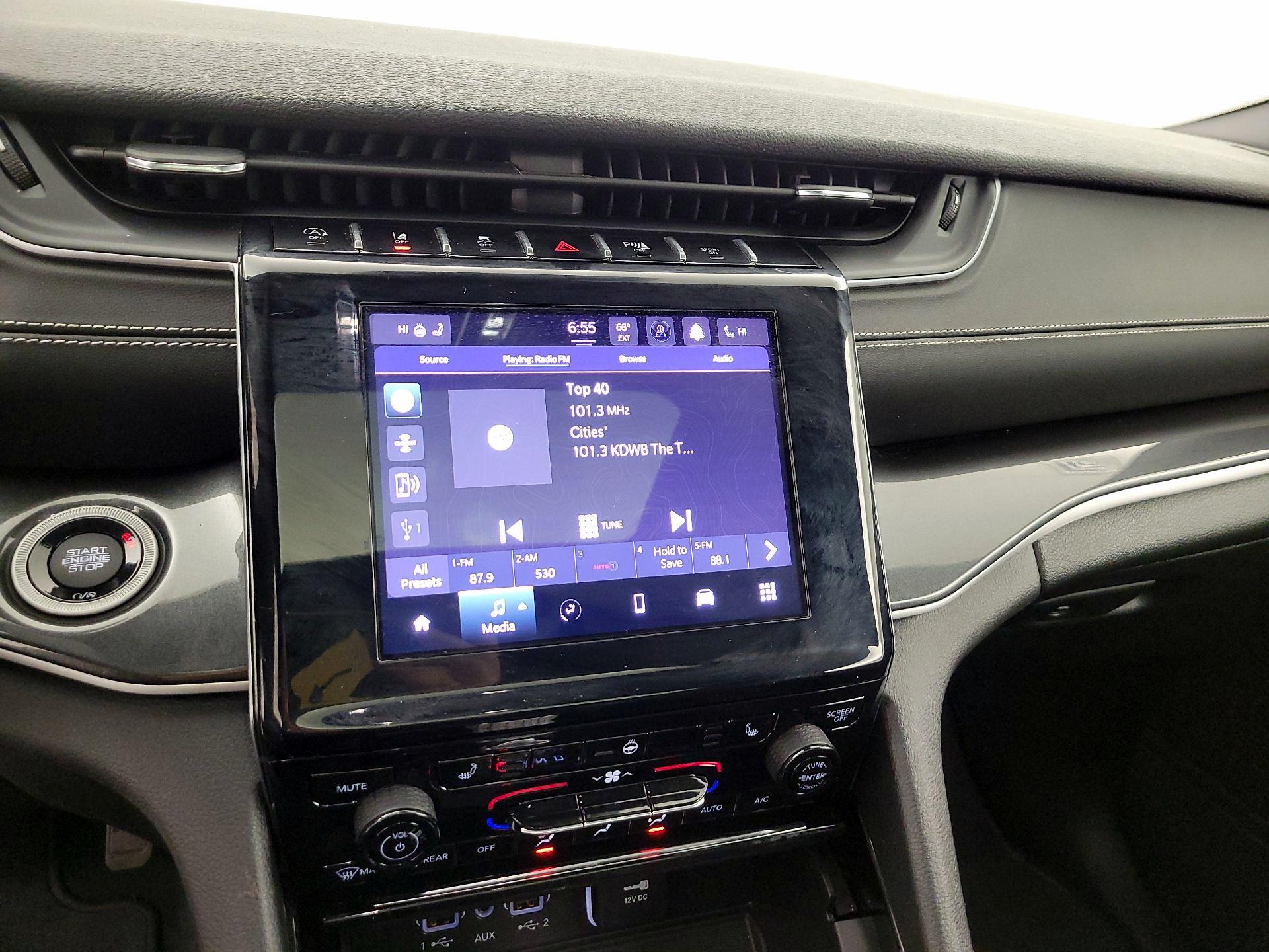 Thumbnail: 2023 Jeep Grand Cherokee - 15