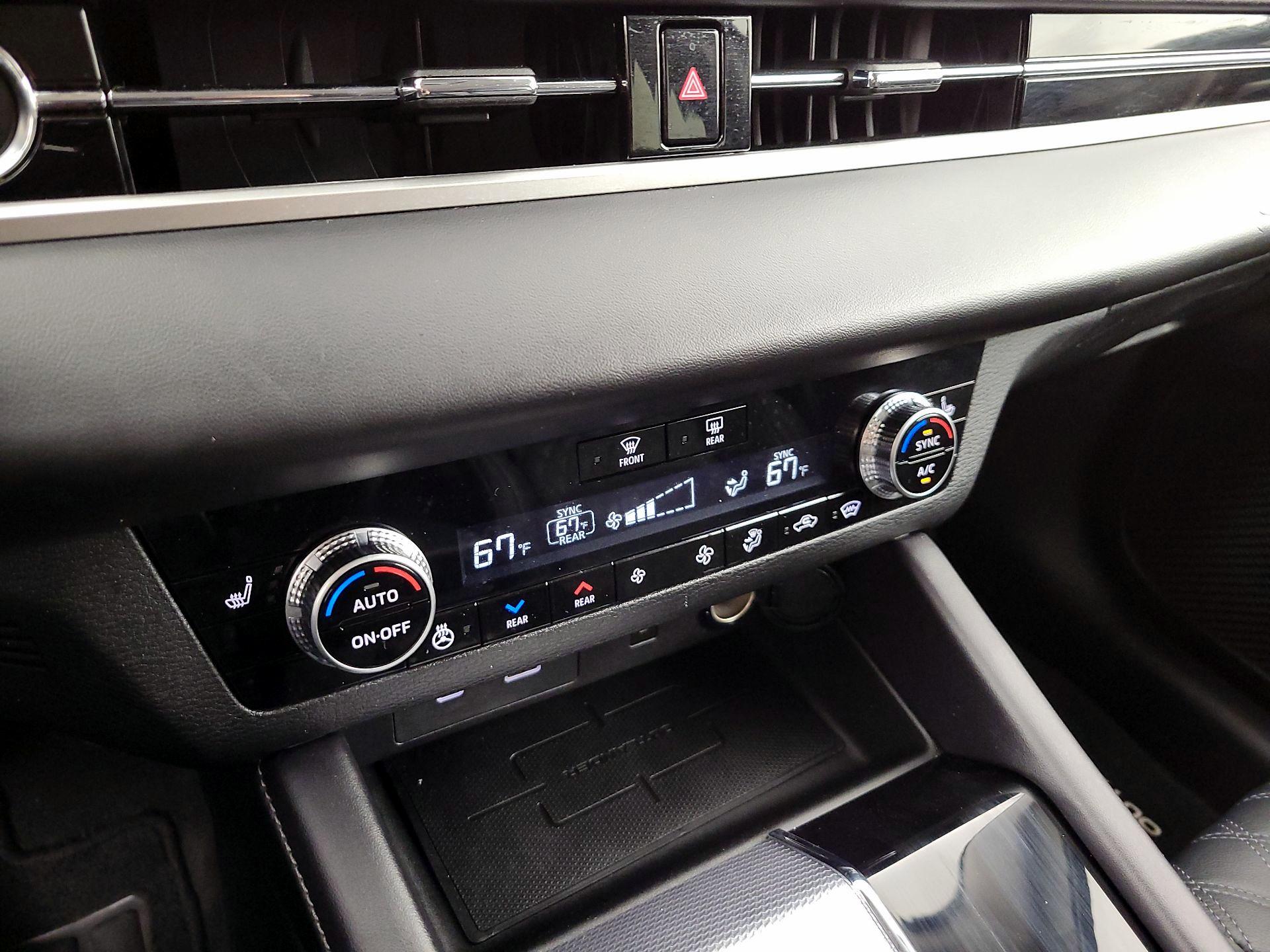 Thumbnail: 2024 Mitsubishi Outlander - 17