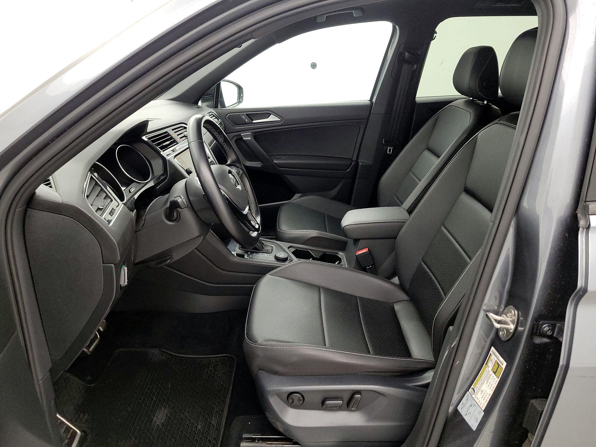 Thumbnail: 2021 Volkswagen Tiguan - 11