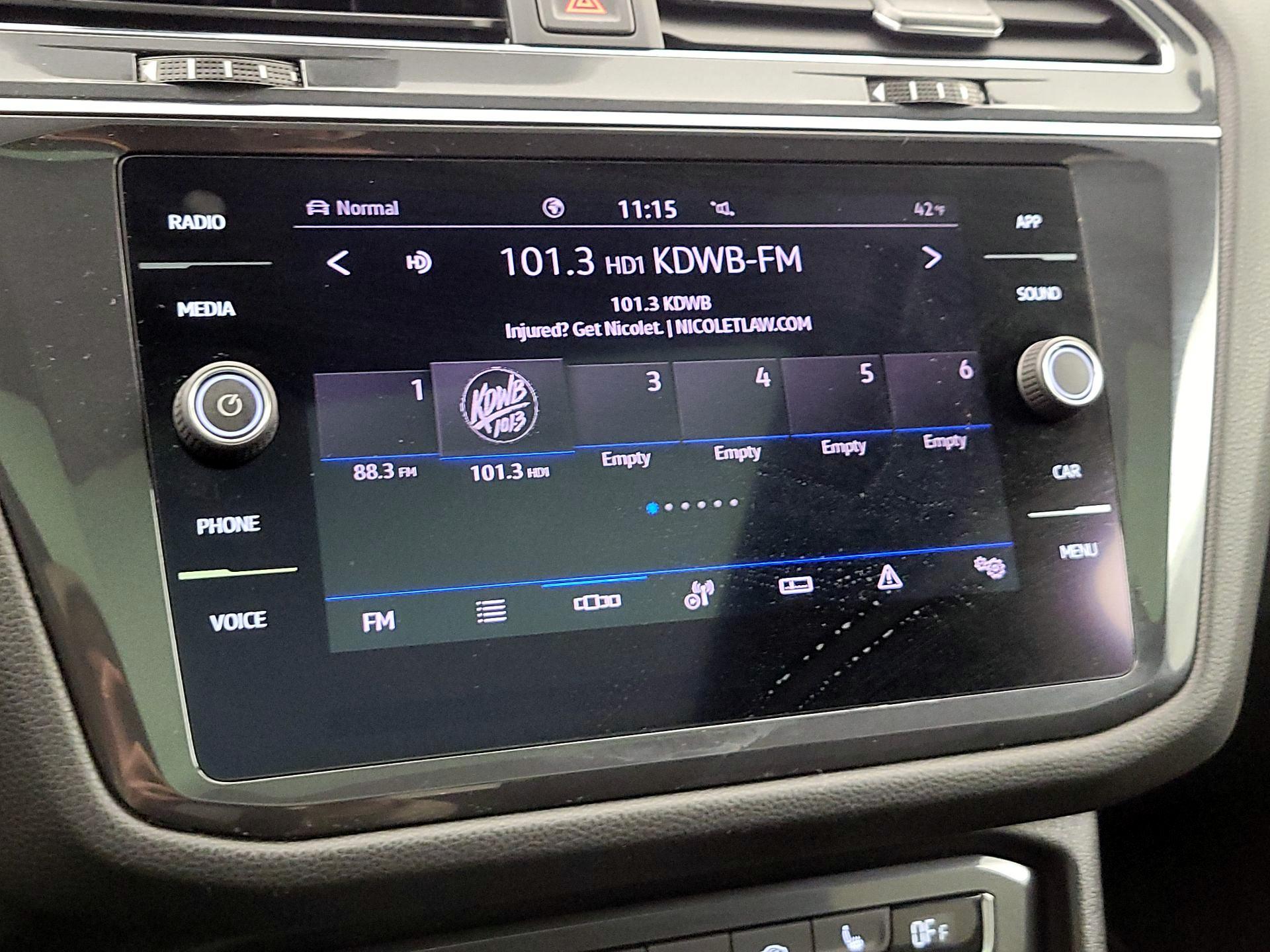 Thumbnail: 2021 Volkswagen Tiguan - 15