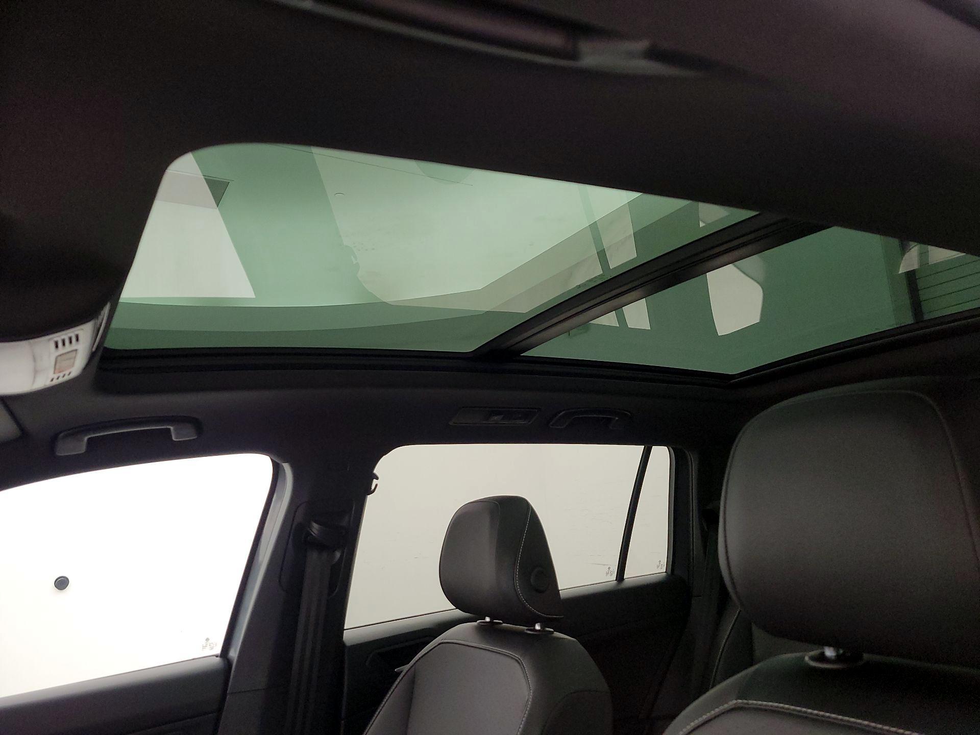 Thumbnail: 2021 Volkswagen Tiguan - 19