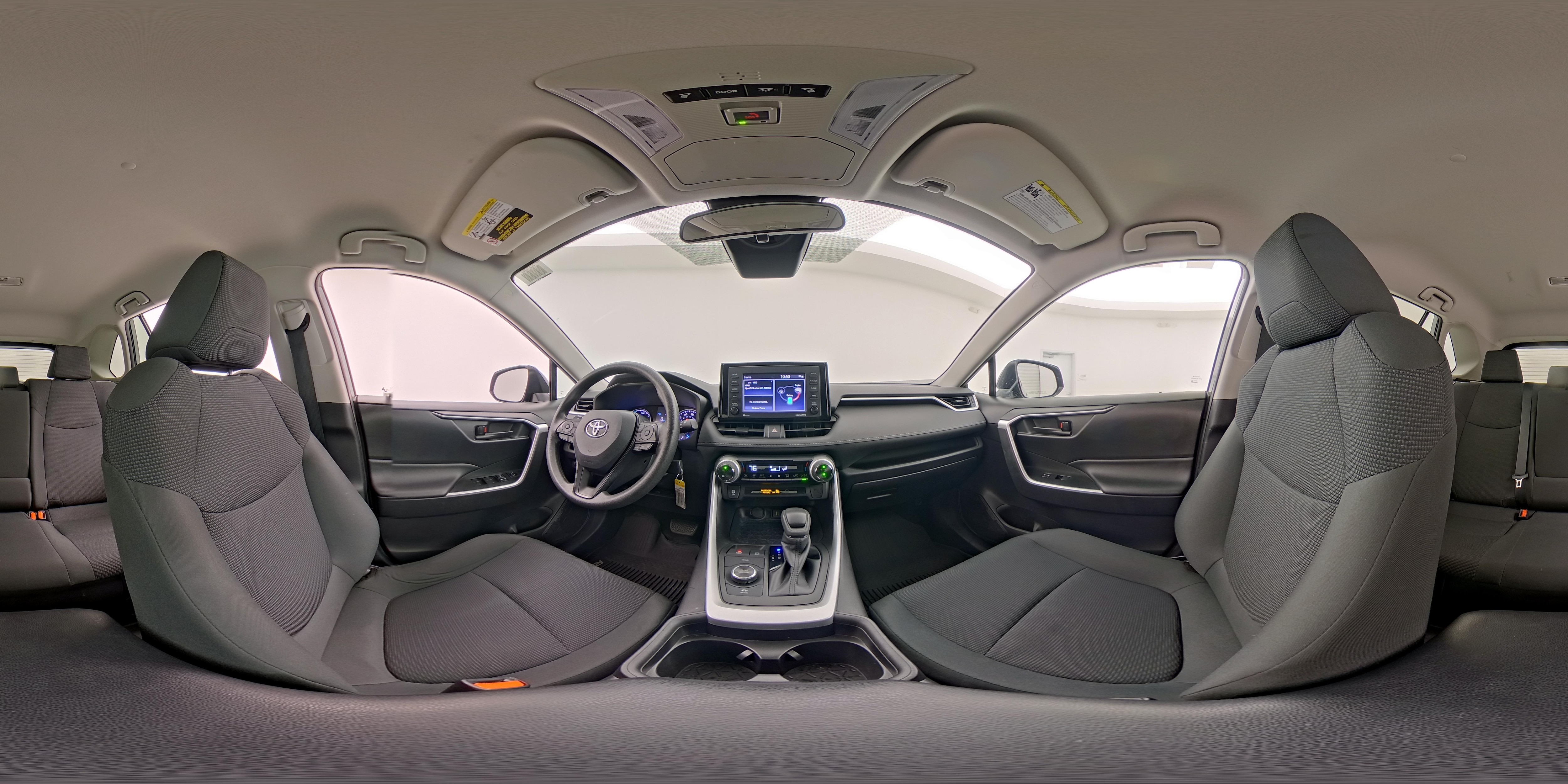 2021 Toyota RAV4 LE - Photo 24