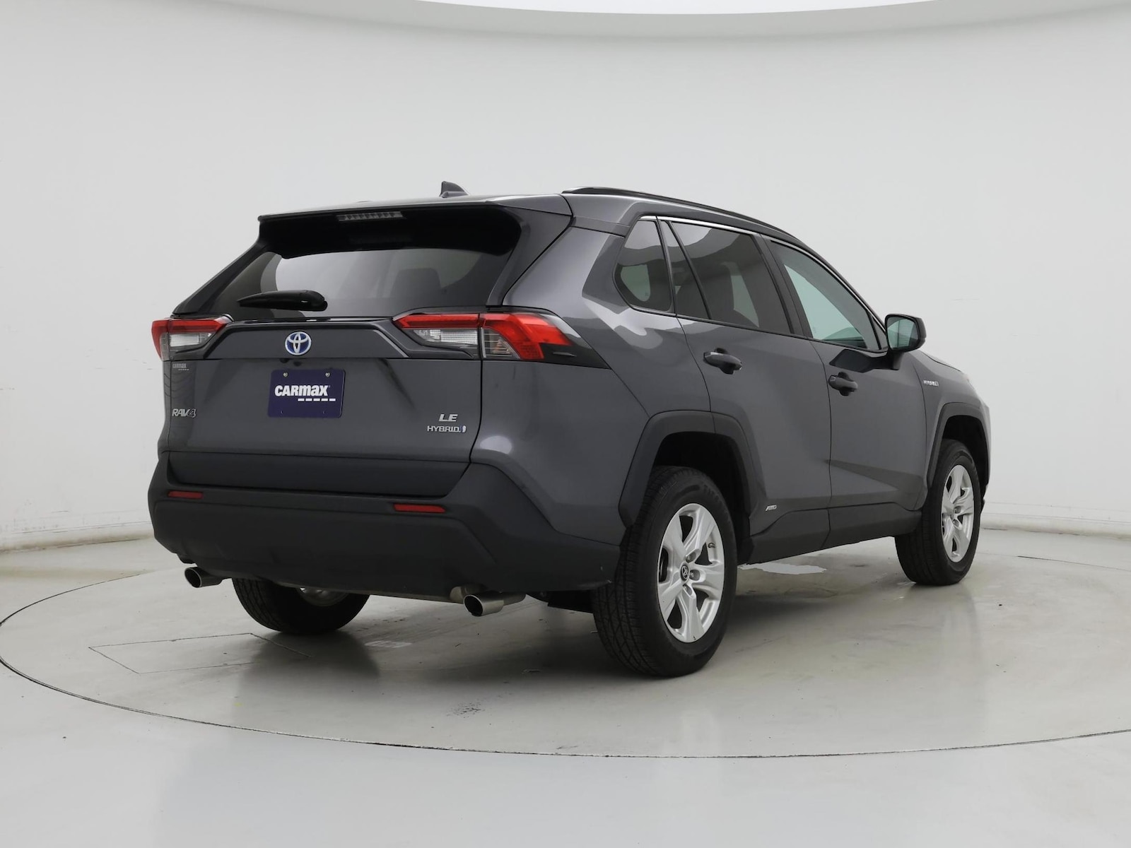 2021 Toyota RAV4 LE - Photo 9