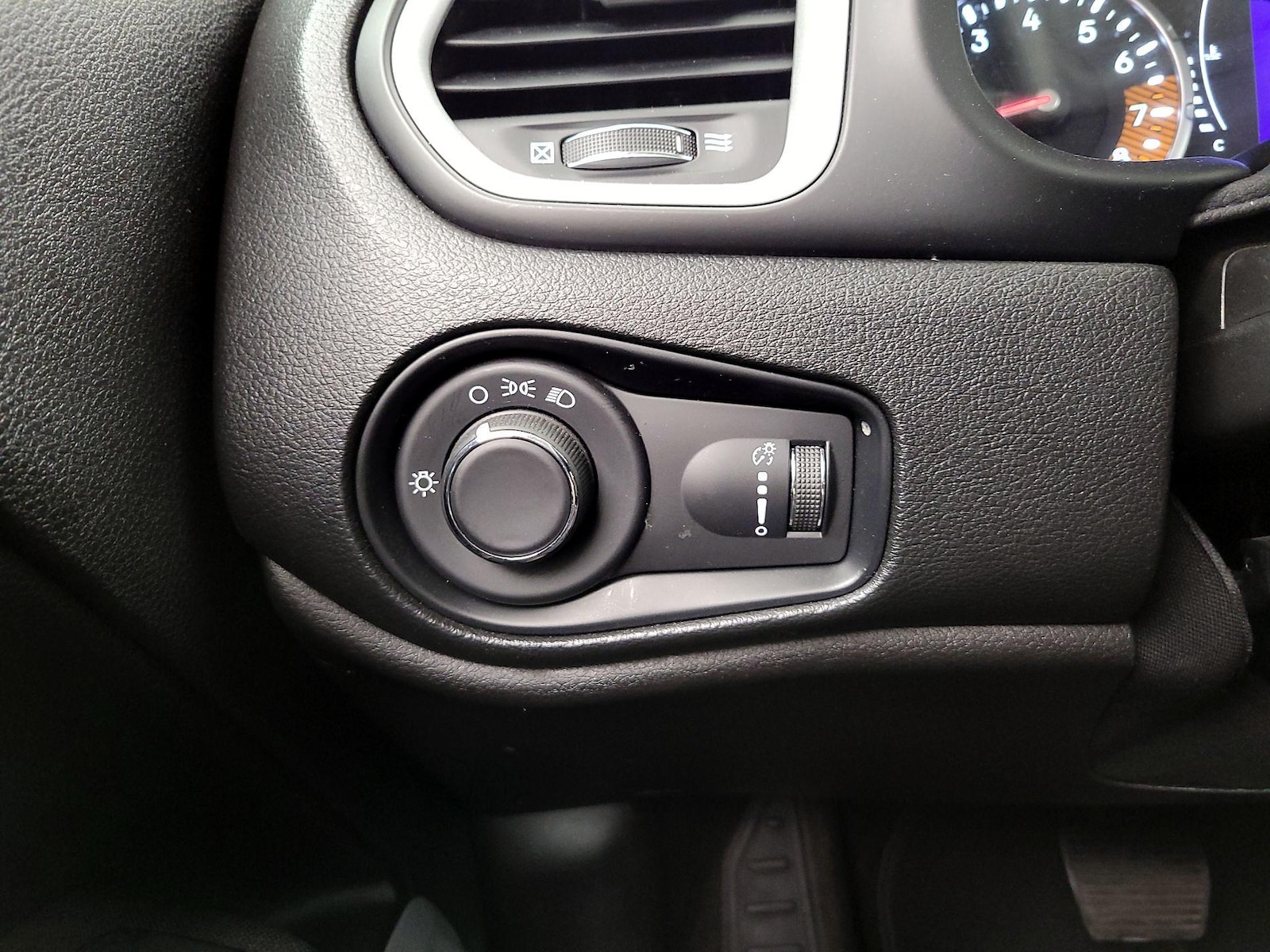 2021 Jeep Renegade Sport - Photo 14