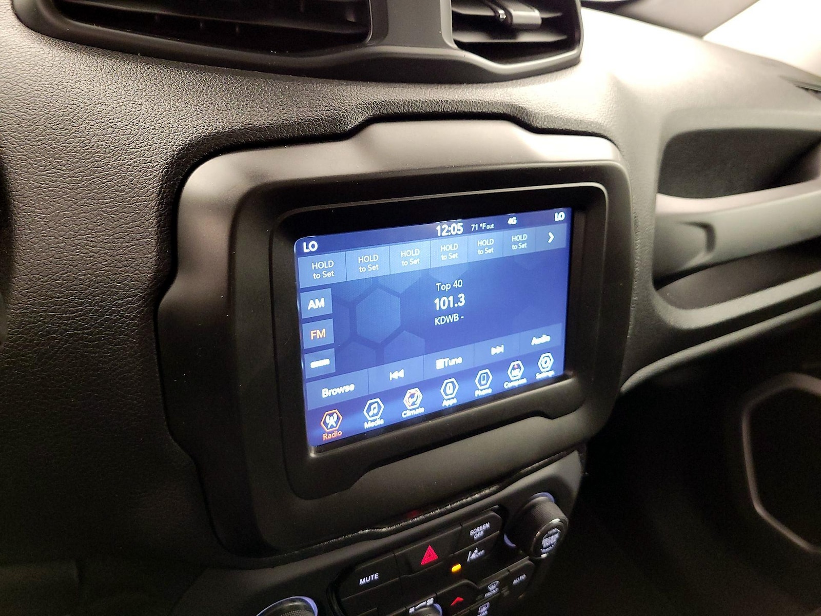 2021 Jeep Renegade Sport - Photo 16