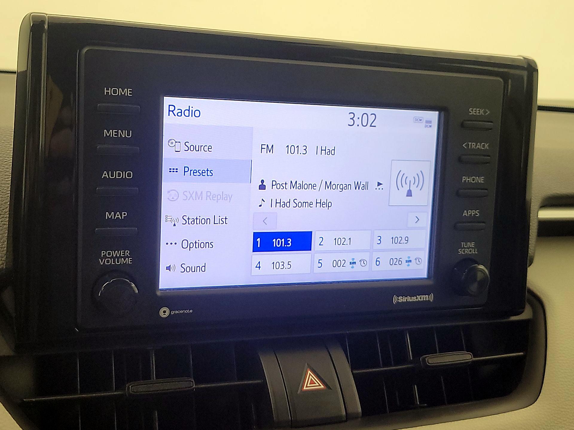 Thumbnail: 2021 Toyota RAV4 - 15