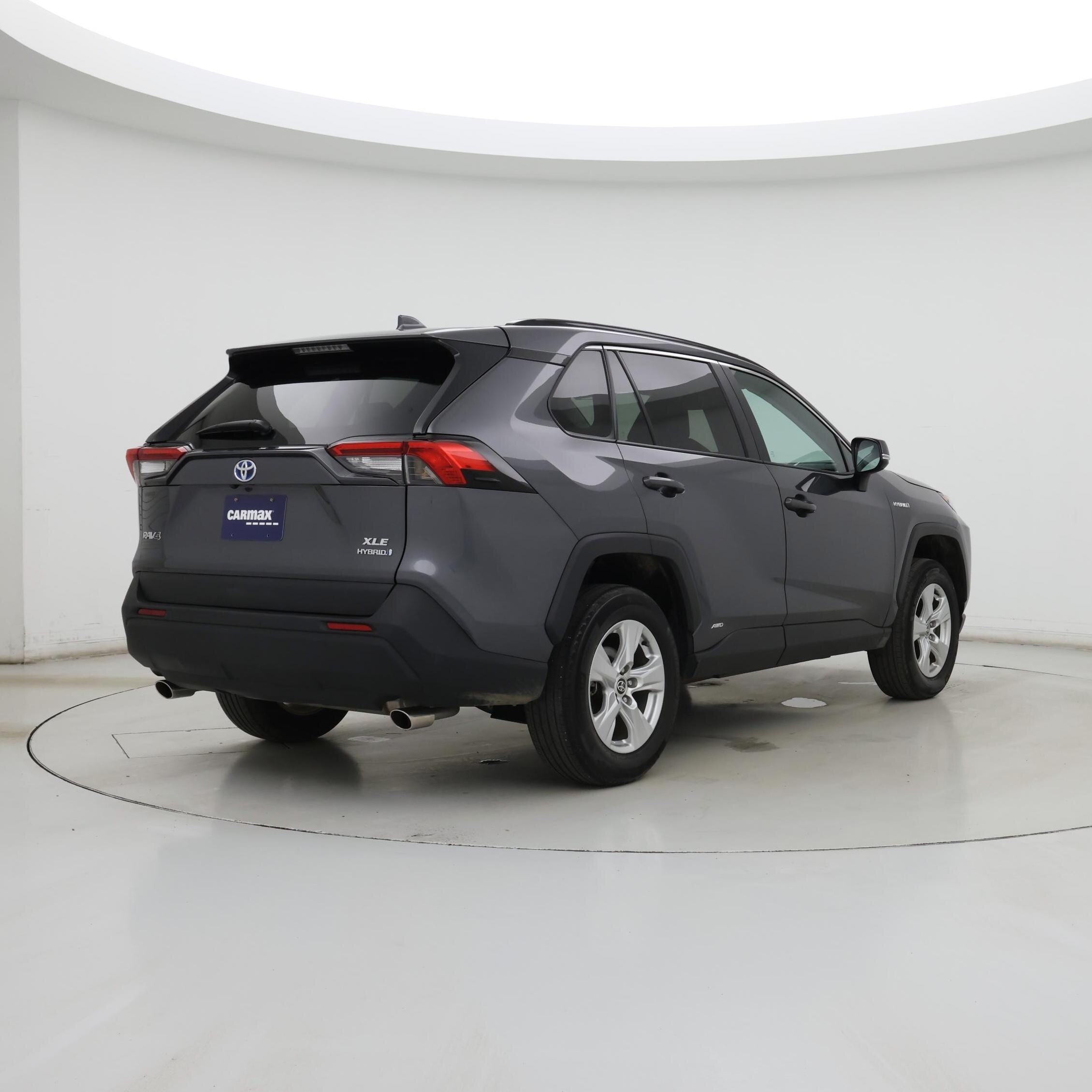 Thumbnail: 2021 Toyota RAV4 - 8