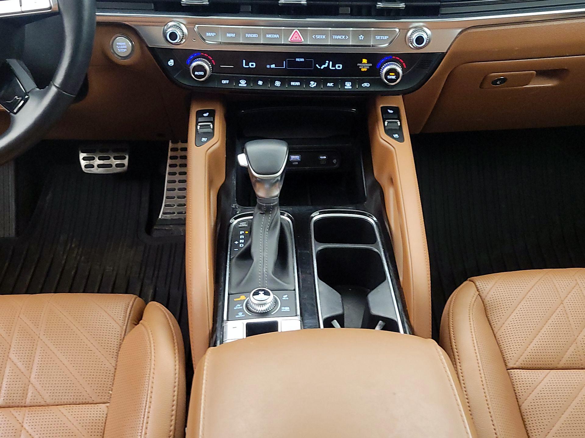 Thumbnail: 2024 Kia Telluride - 18