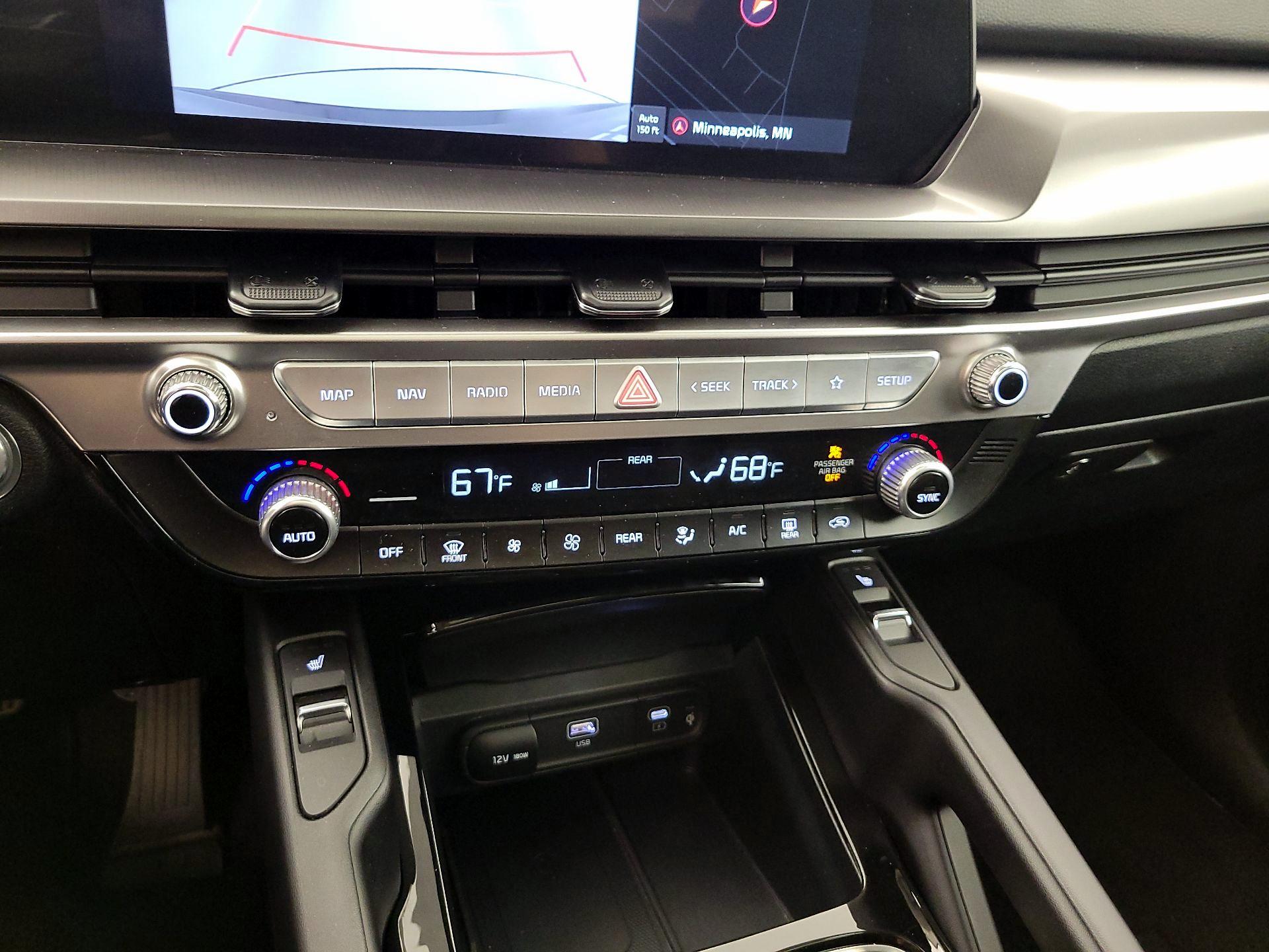 Thumbnail: 2025 Kia Telluride - 17