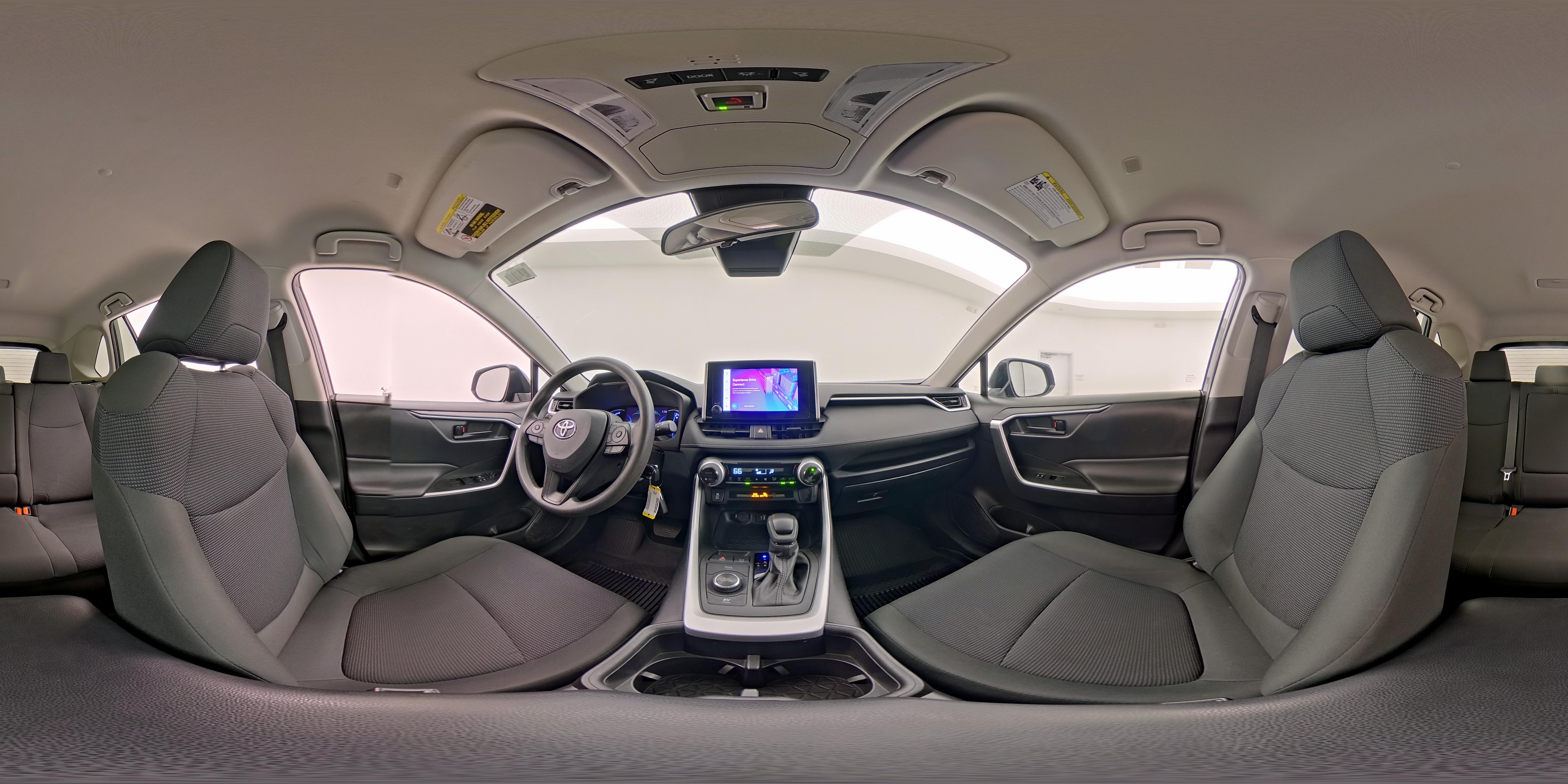 2024 Toyota RAV4 LE - Photo 24