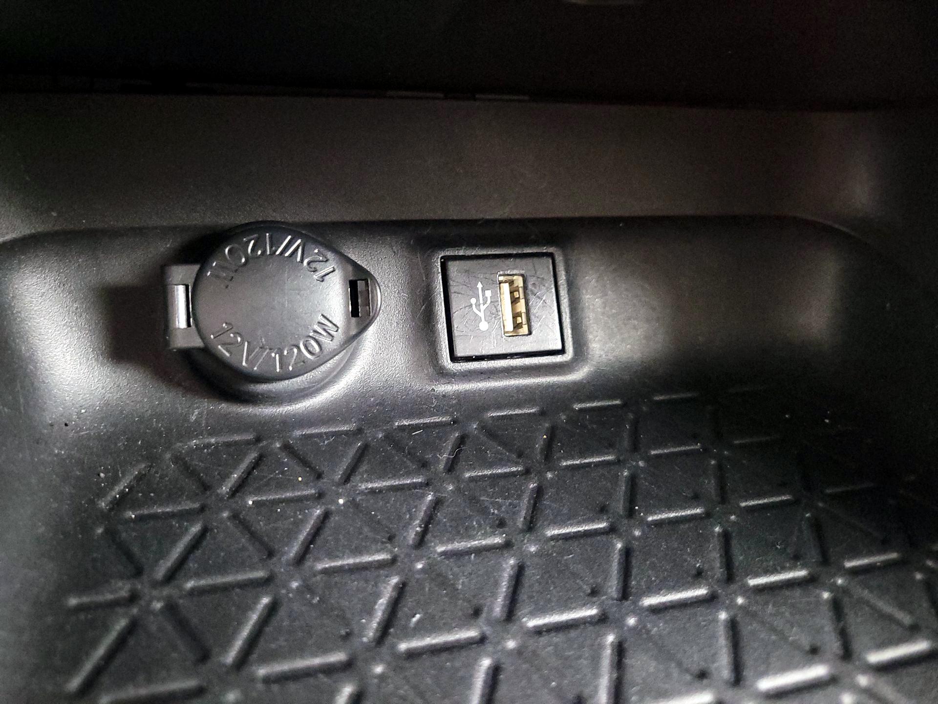 Thumbnail: 2024 Toyota RAV4 - 18