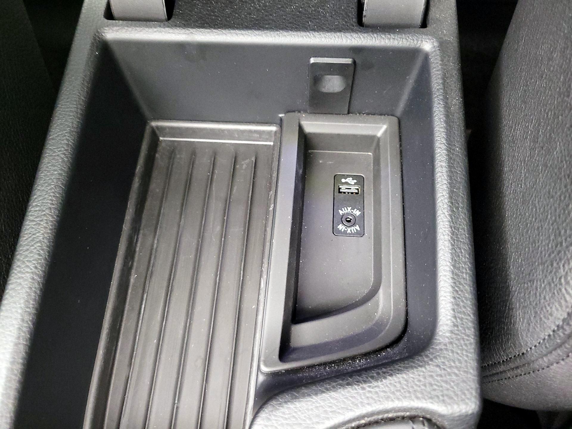 Thumbnail: 2017 BMW 3 Series - 18