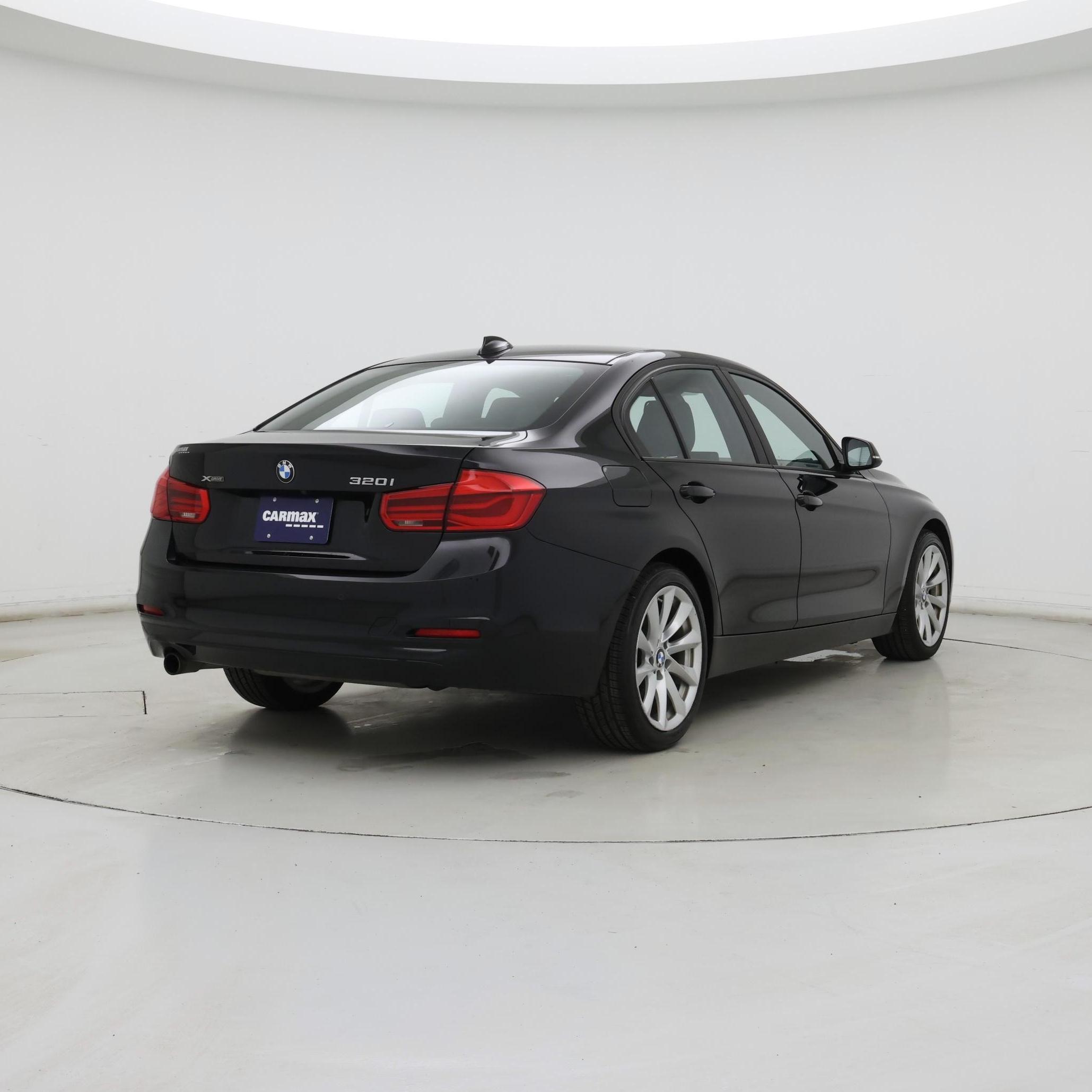 Thumbnail: 2017 BMW 3 Series - 8