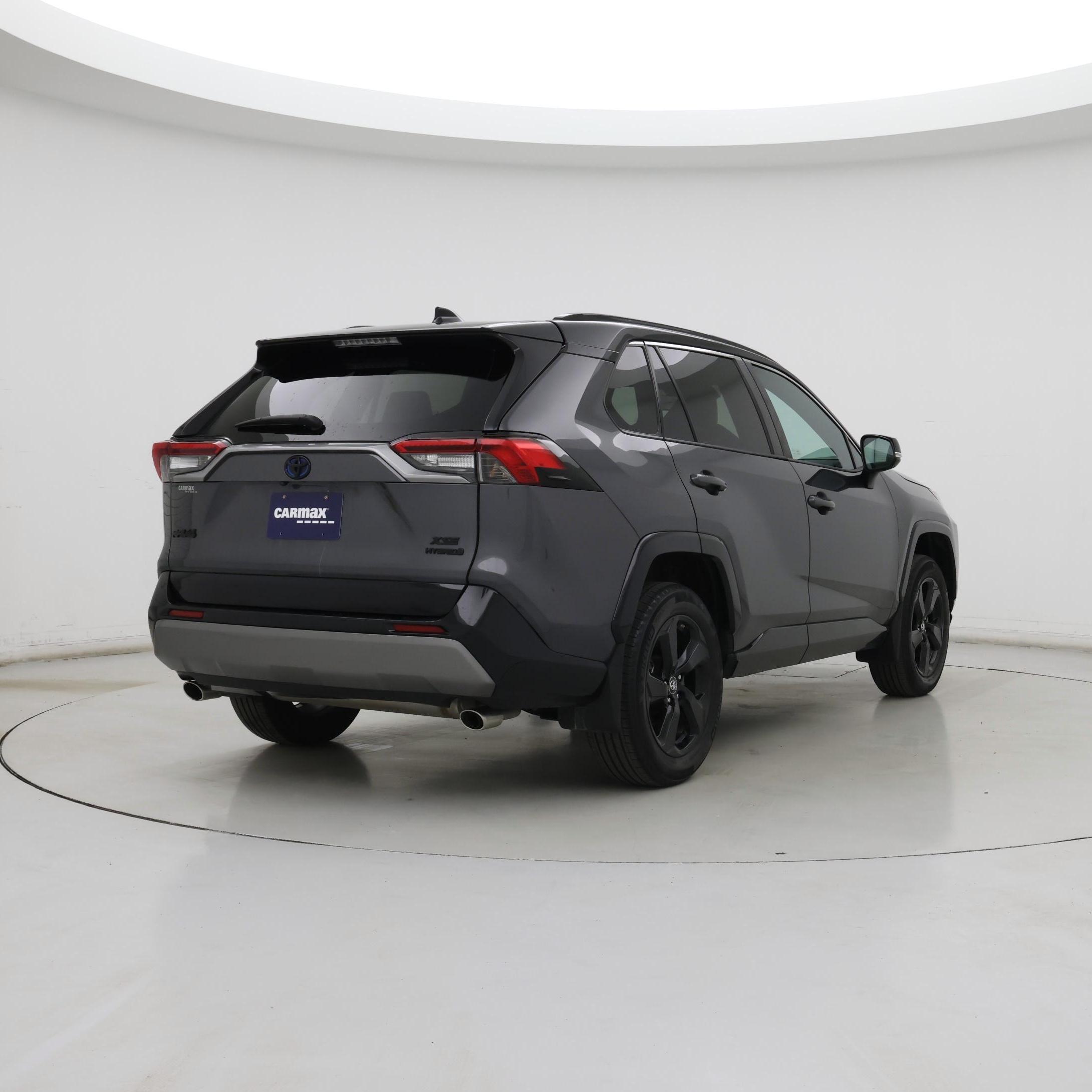 Thumbnail: 2019 Toyota RAV4 - 8