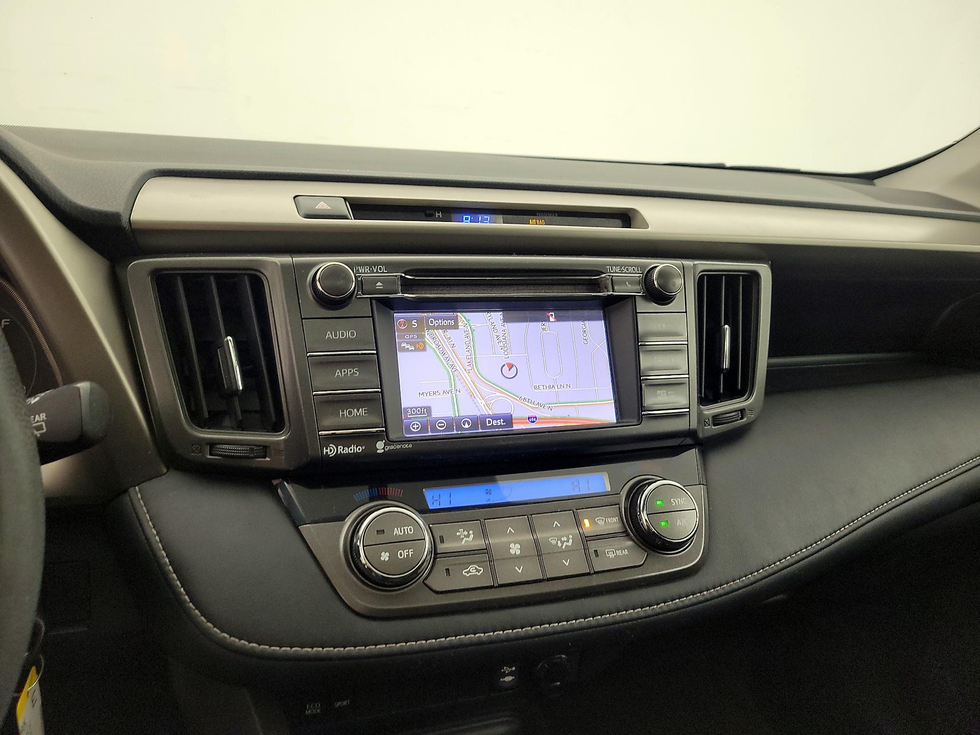 Thumbnail: 2015 Toyota RAV4 - 14