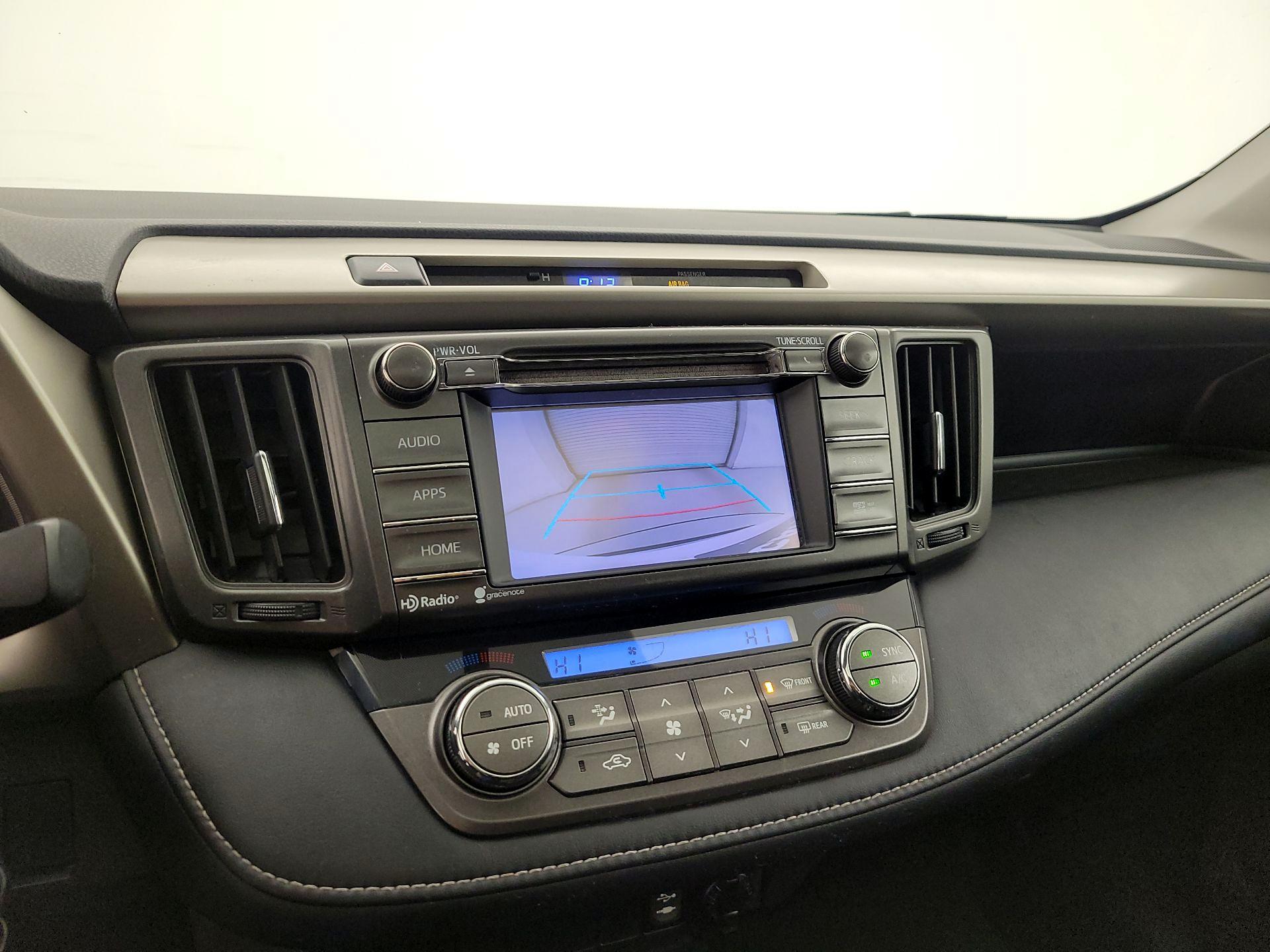 Thumbnail: 2015 Toyota RAV4 - 15