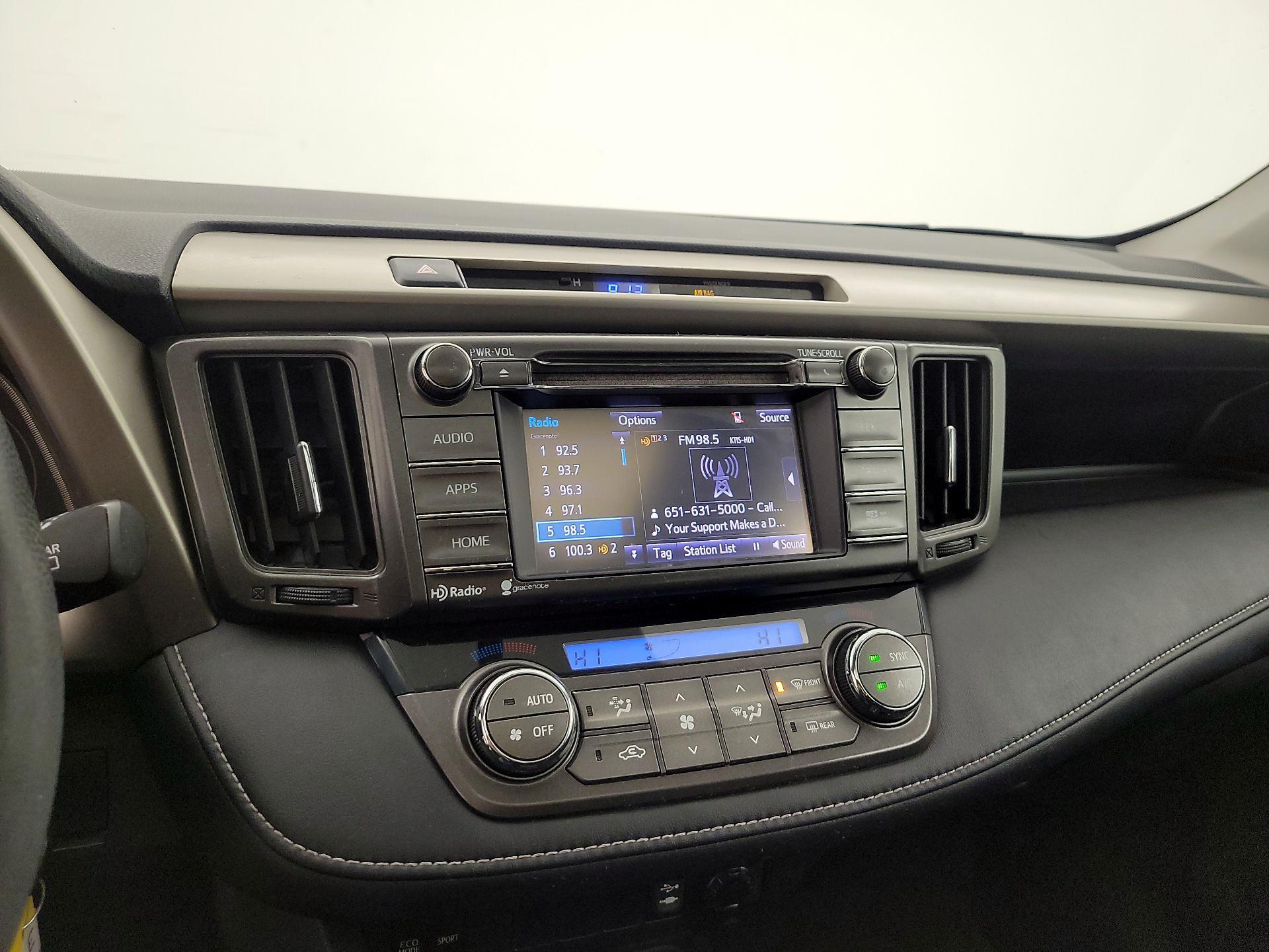 Thumbnail: 2015 Toyota RAV4 - 16