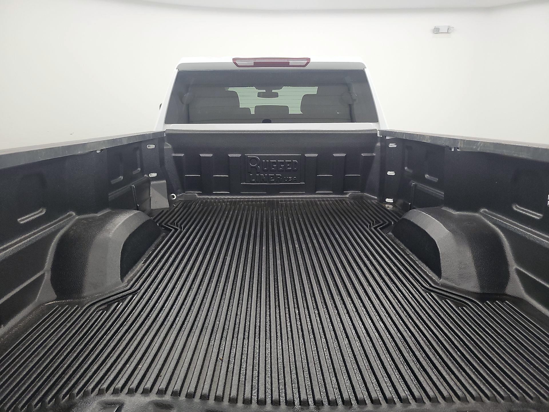 Thumbnail: 2023 Chevrolet Silverado 3500 - 20