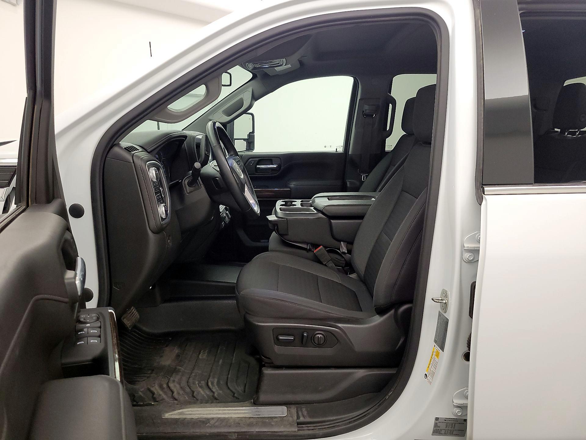 Thumbnail: 2023 GMC Sierra 3500 - 11