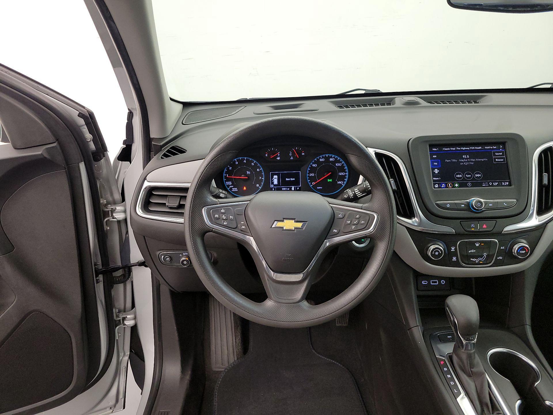 Thumbnail: 2022 Chevrolet Equinox - 10