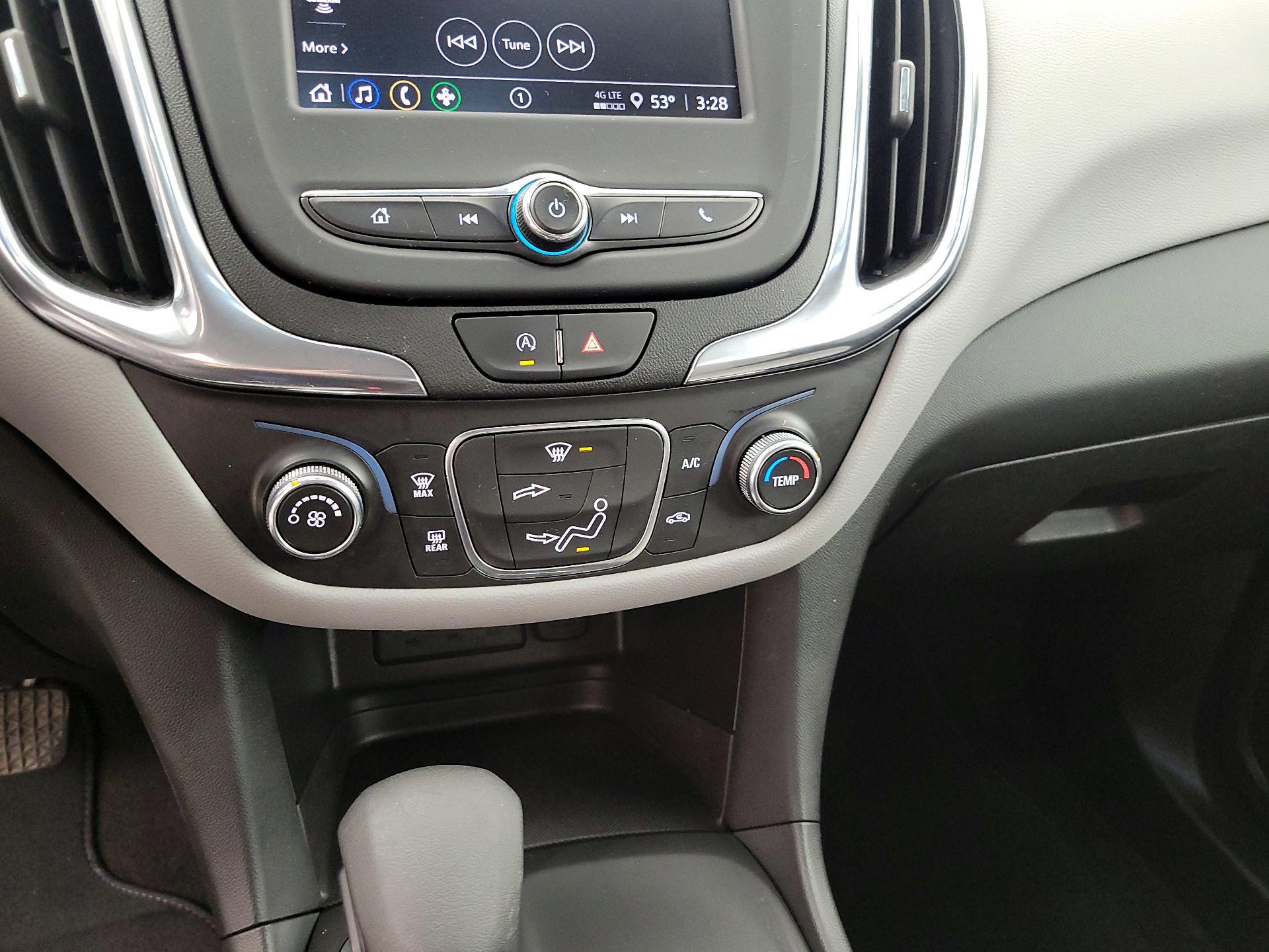 Thumbnail: 2022 Chevrolet Equinox - 16