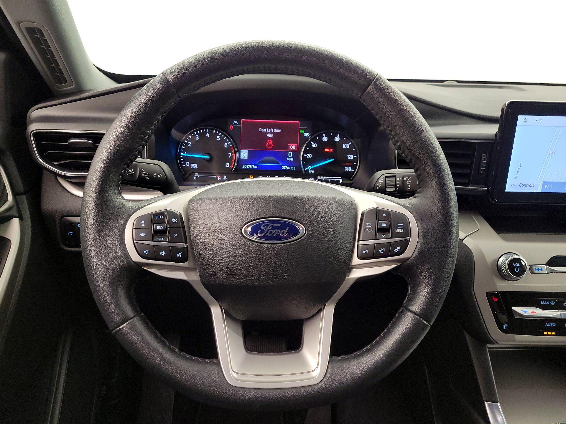 Thumbnail: 2022 Ford Explorer - 10